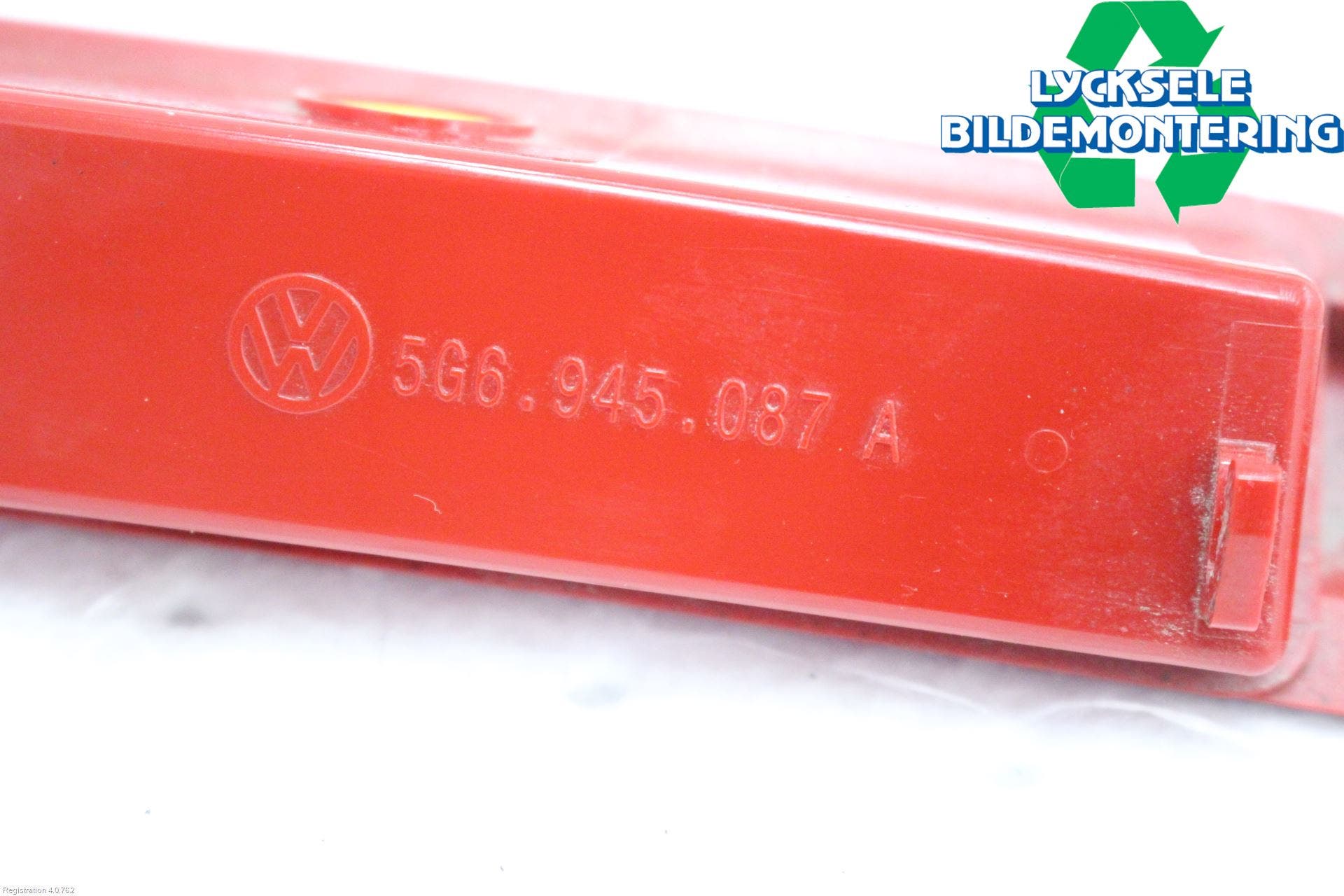 Volkswagen VW T-ROC 18- Bromsljus Bakruta