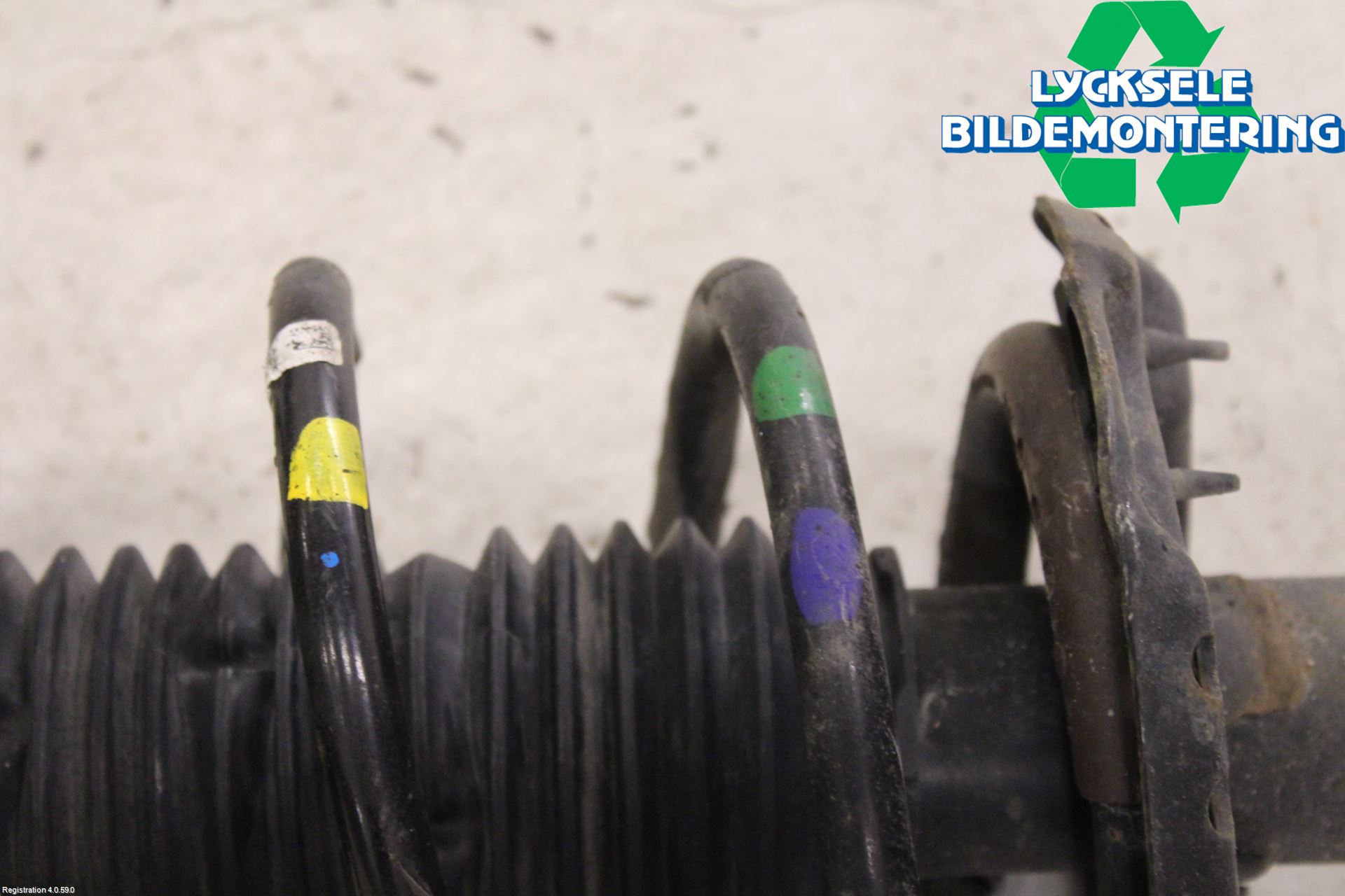 Hyundai TUCSON 05- Fjäderben Fram Vänster