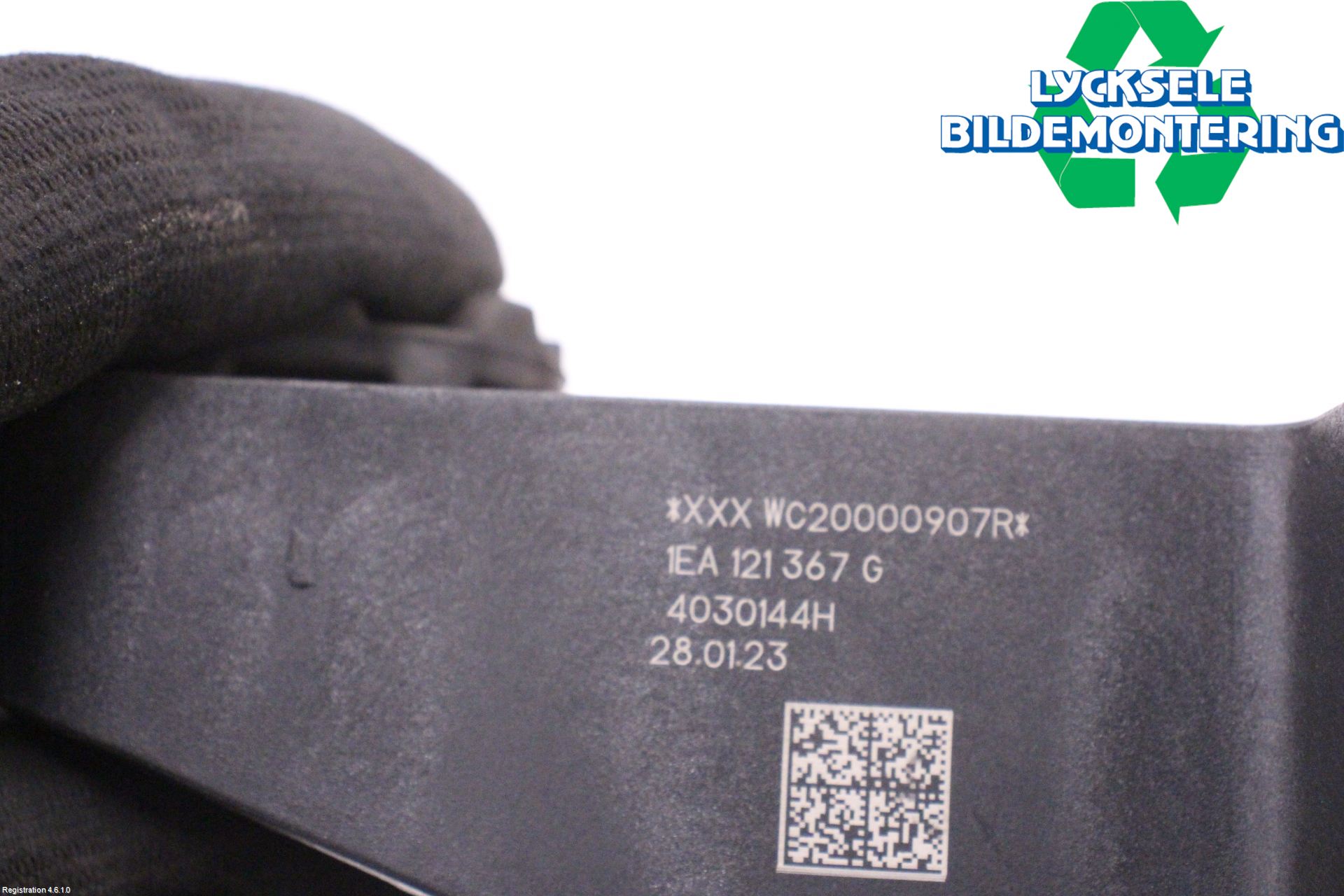 Volkswagen VW ID.4 21- Kylarfäste-Ram-Balk