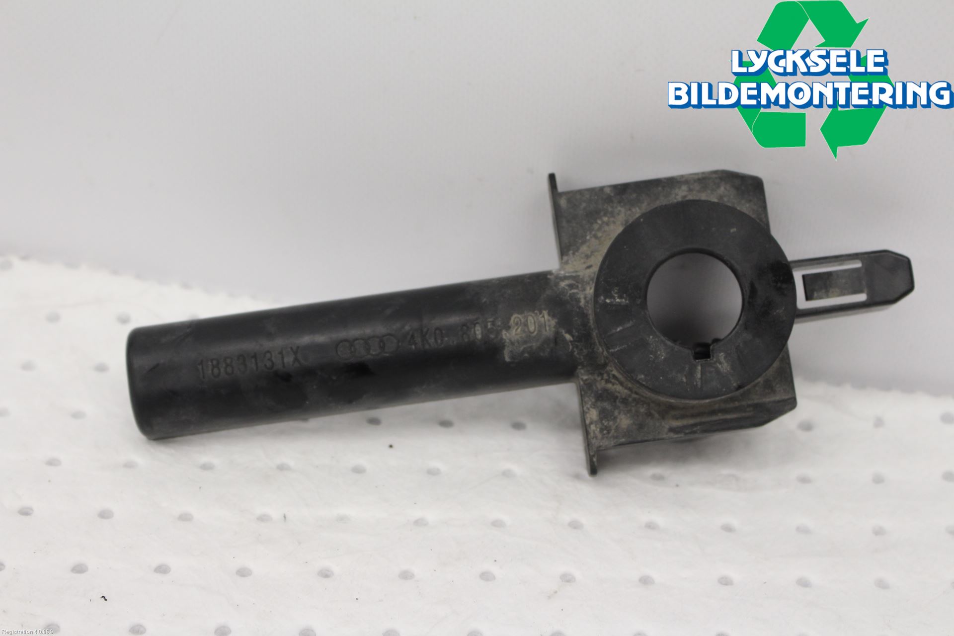 Audi A6 F2/C8 19- Kylarfäste-Ram-Balk