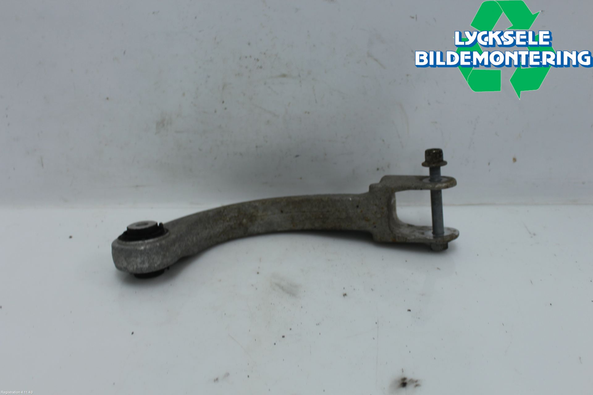Volkswagen VW ID.7/TOURER 24- Bärarm Bak Övre Vänster
