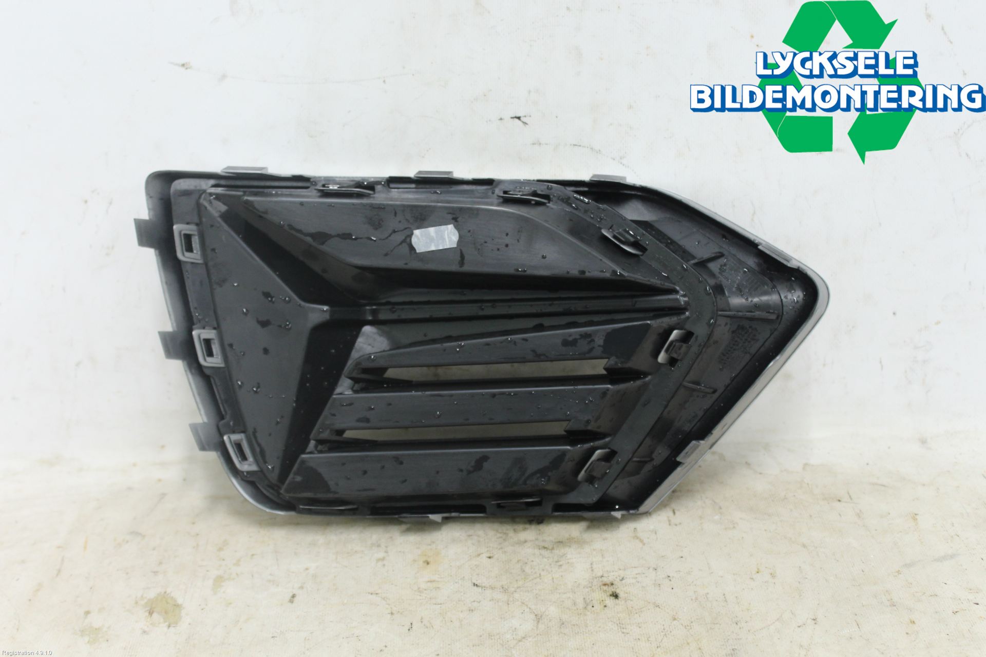 Audi Q3 F3 19- Stötfångardel Fram Hö