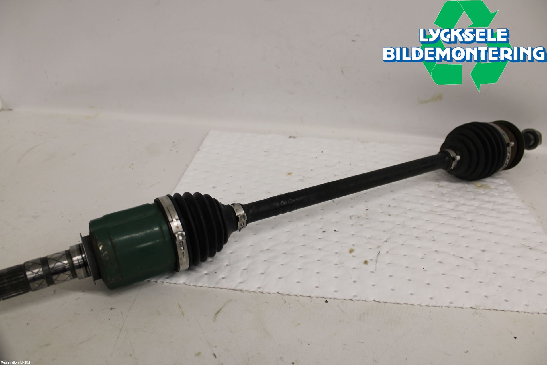 Subaru LEVORG 14-20 Drivaxel Fram Höger