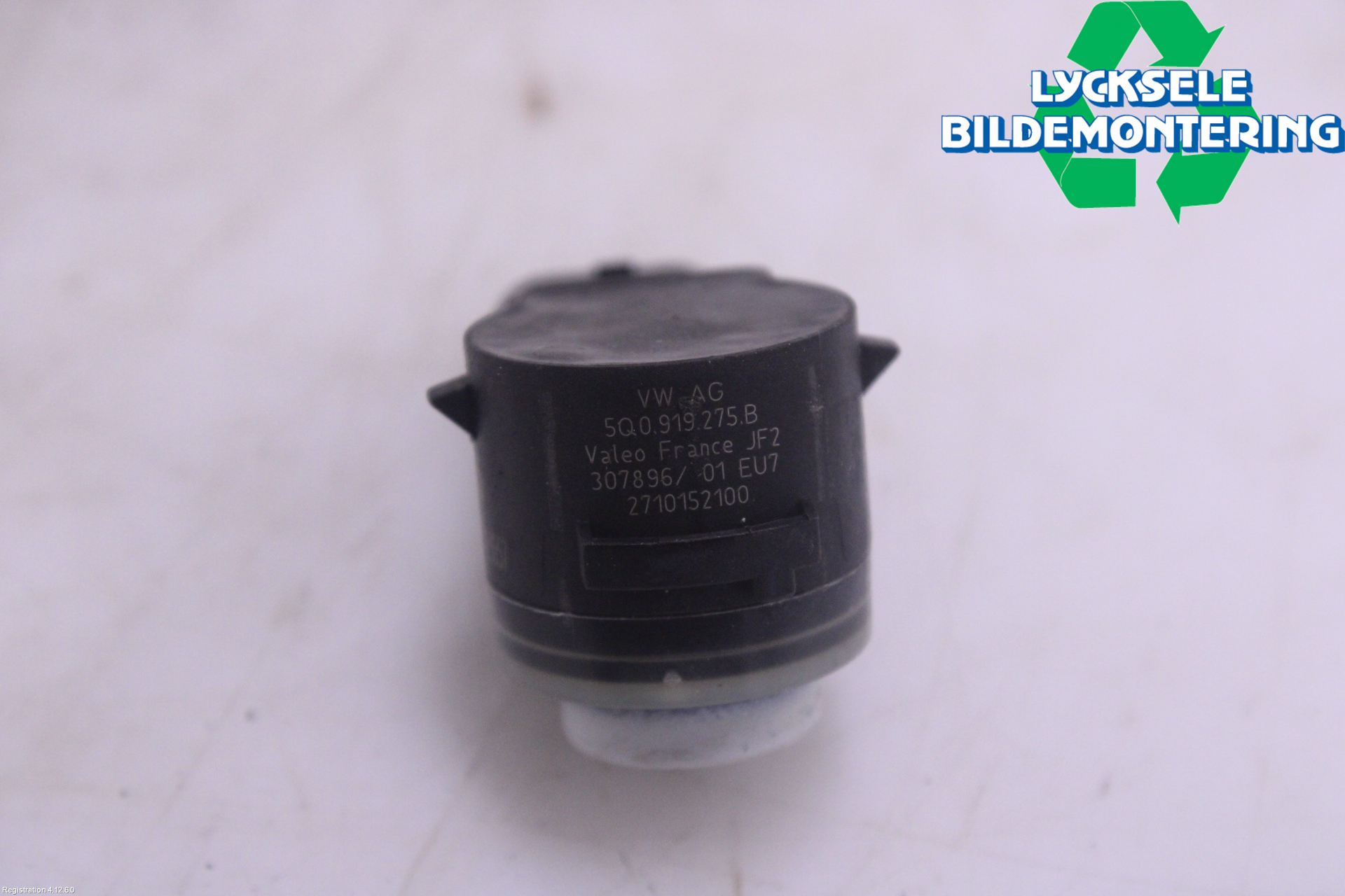 Volkswagen VW PASSAT 15-19 Parkeringshjälp Frontsensor