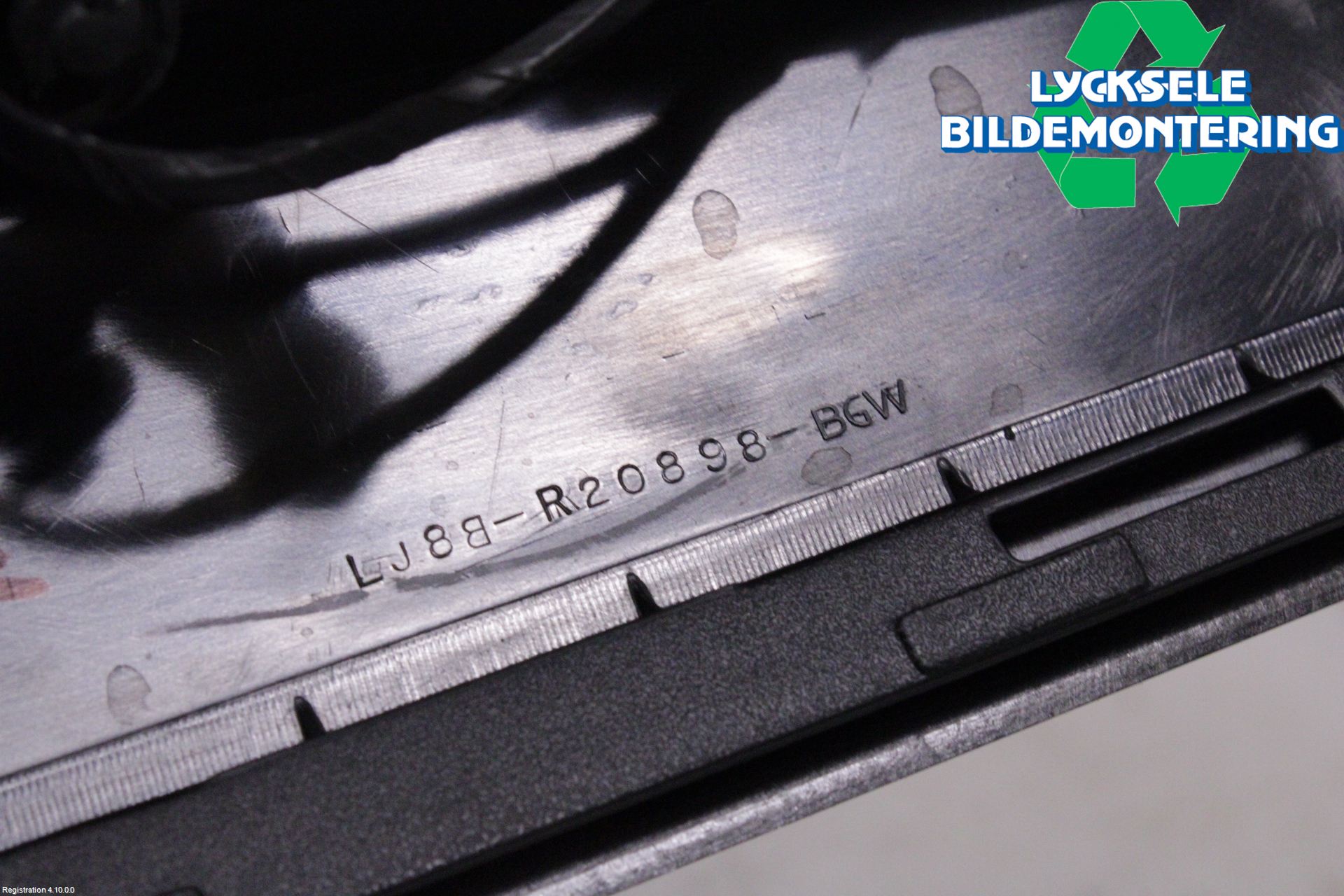 Ford MUSTANG Mach-E 21- Dörr Dekorlist Fram Hö