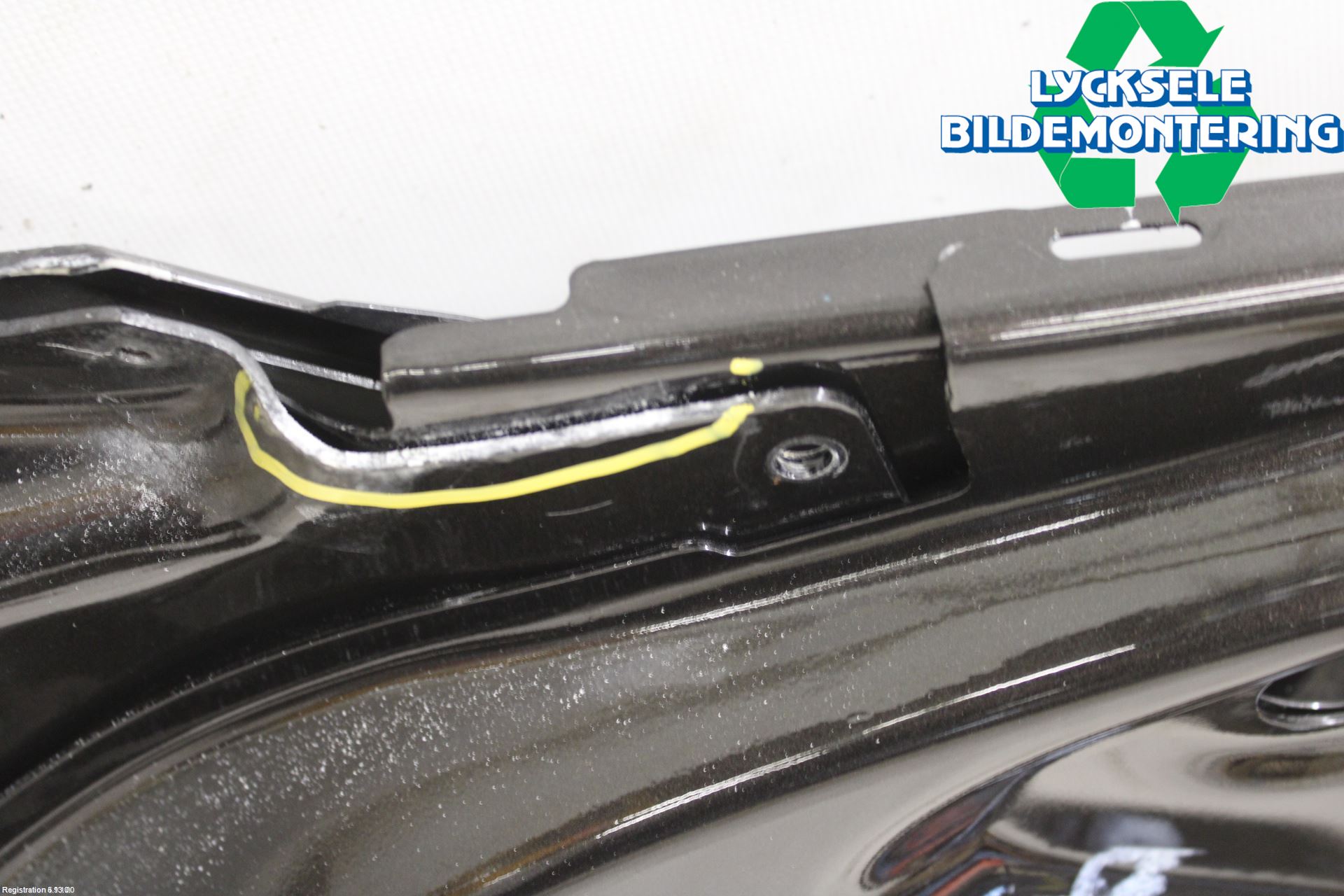 BMW 5 F10/F11/F18 09-17 Dörr Fram Höger