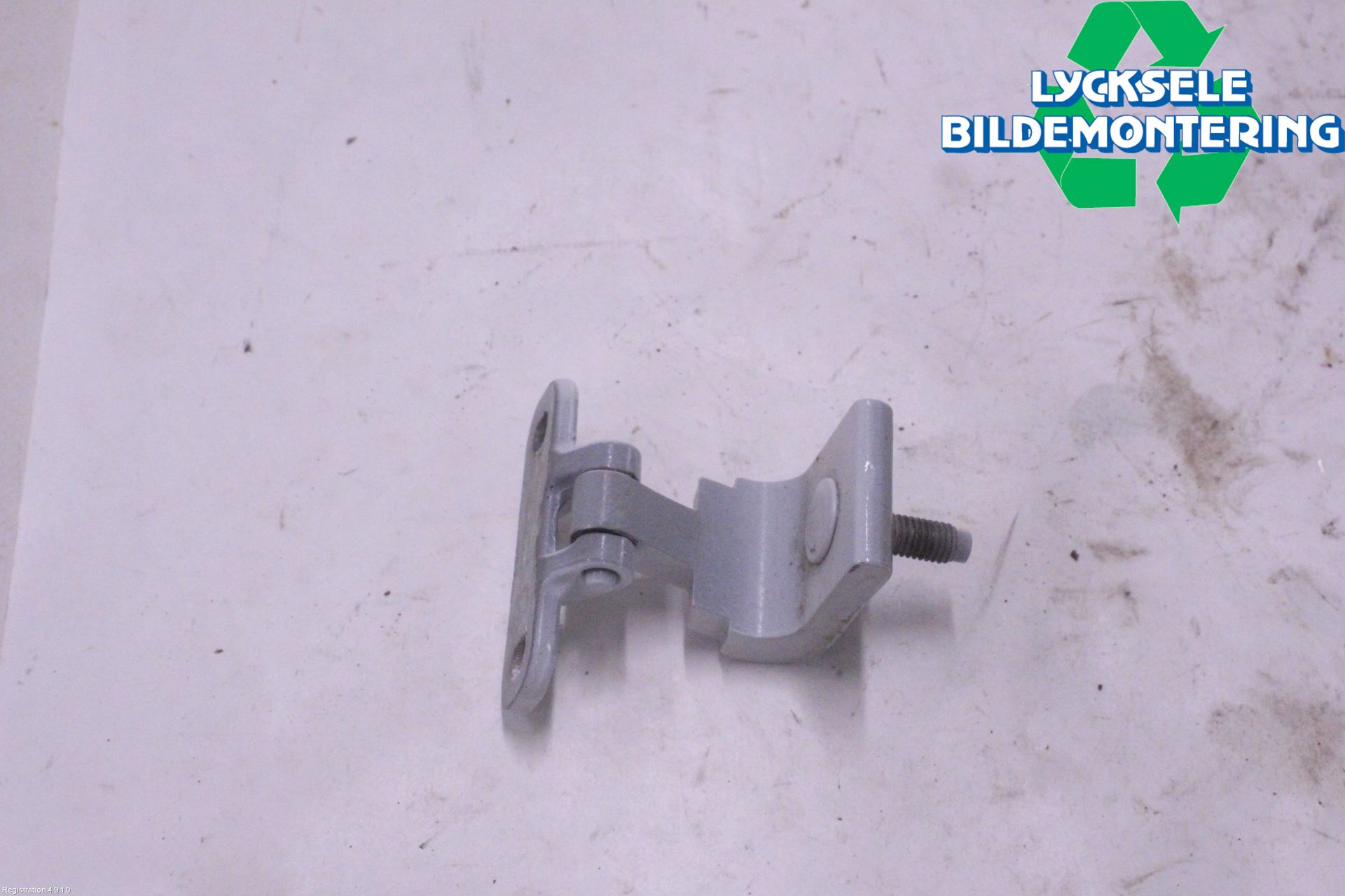 Volkswagen VW PASSAT 20-24 Bakluckegångjärn Hö