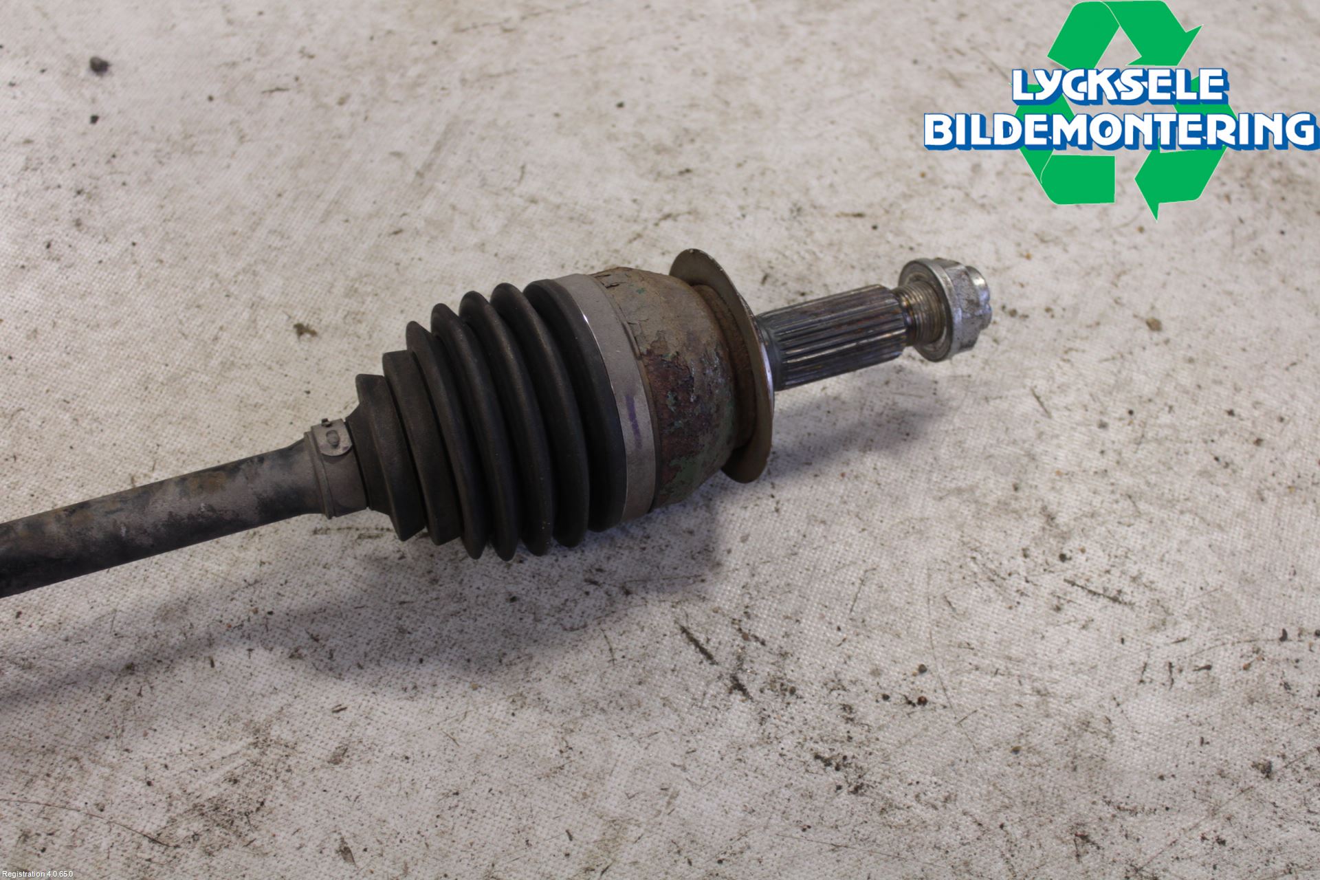 Subaru OUTBACK 15-20 Drivaxel Fram Höger