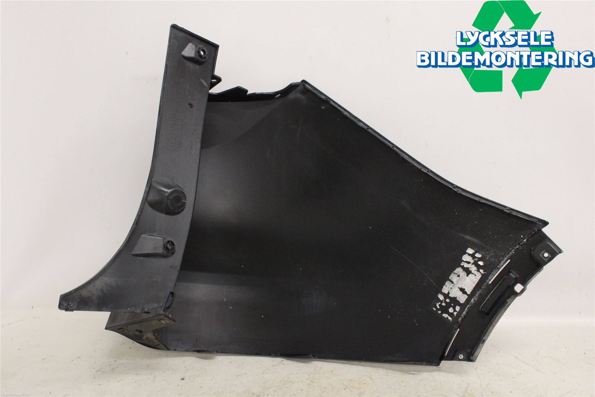 Ford KUGA 13-16 Stötfångardel Bak Vä