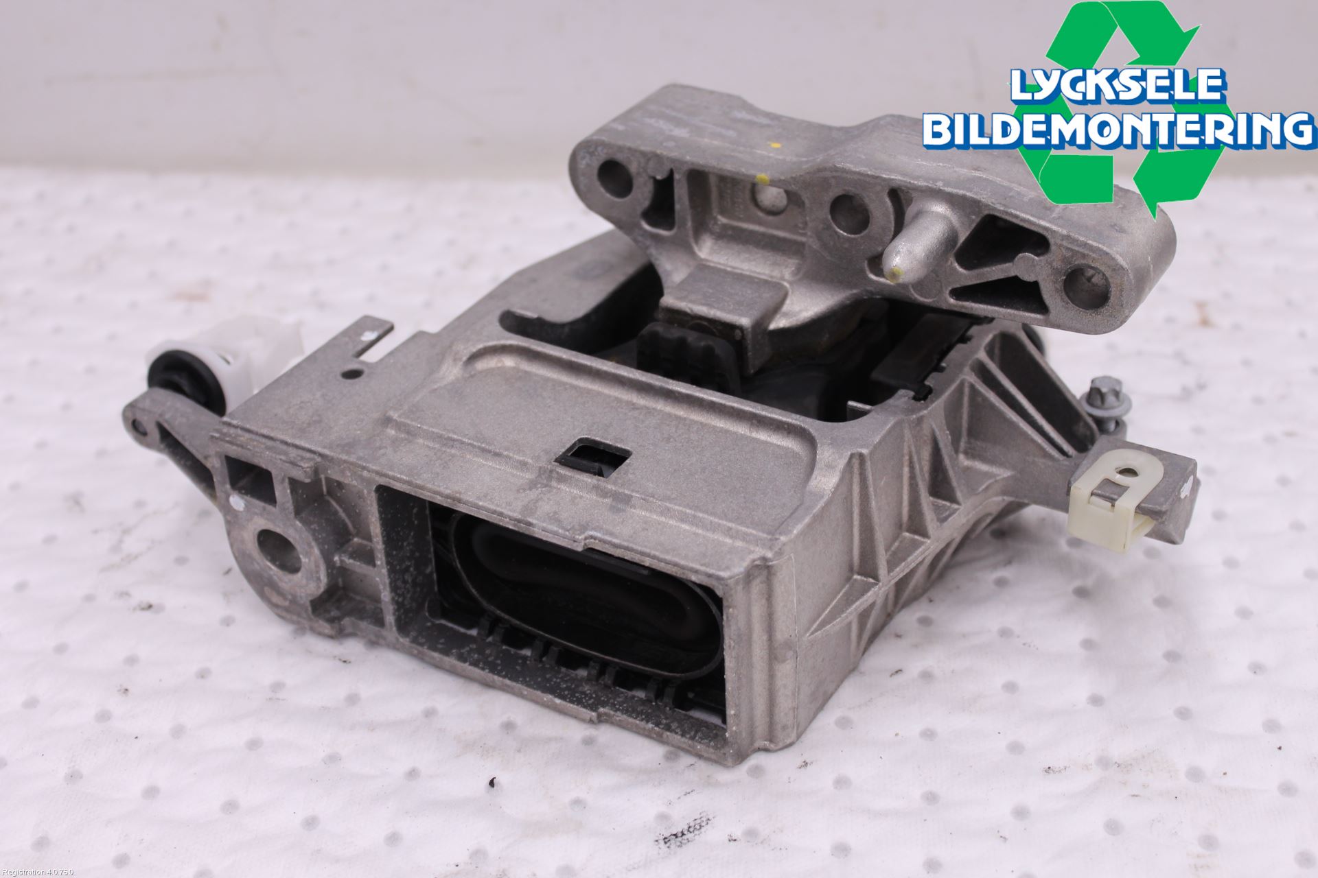 Mini COUNTRYMAN F60 17-23 Motorfäste