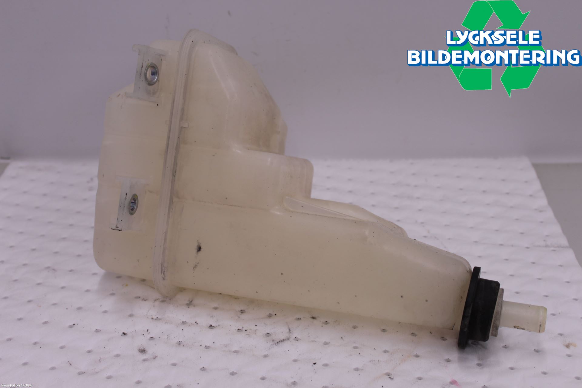 Toyota HILUX 16- Expansionstank