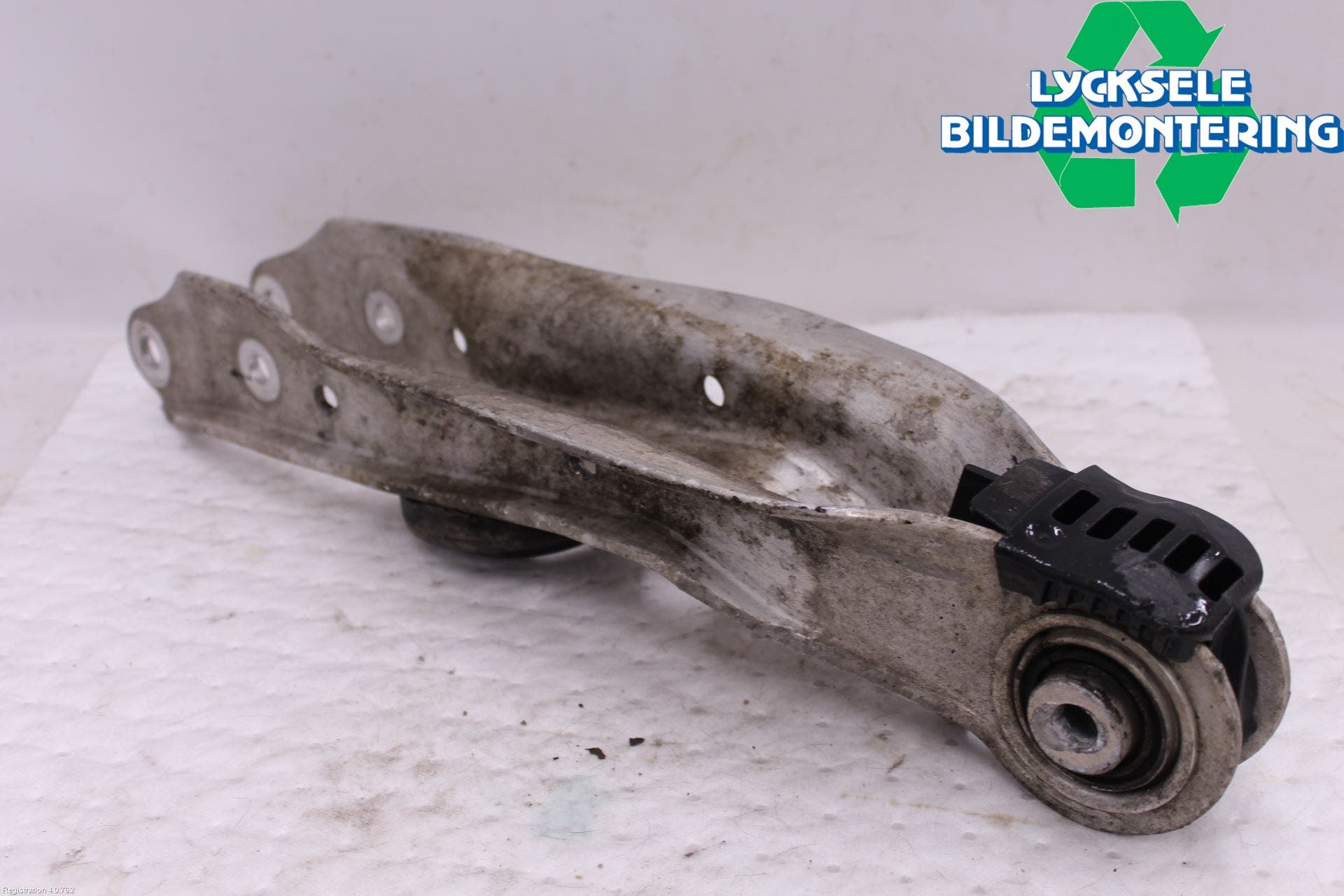 Audi A6 F2/C8 19- Bärarm Bak Vä-Hö