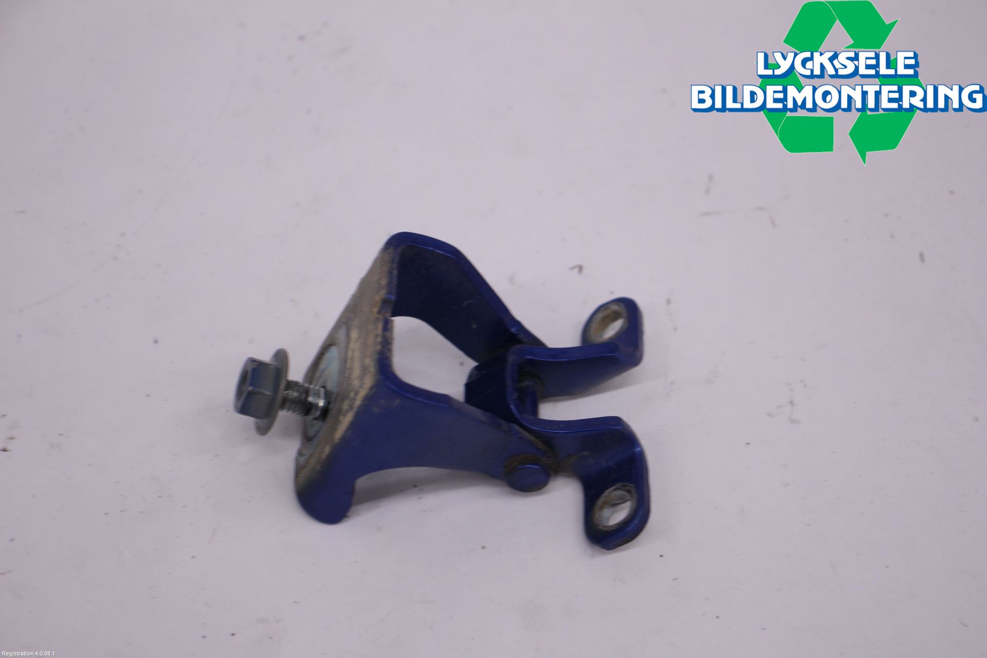 Volkswagen VW GOLF VI 09-13 Bakluckegångjärn Vä