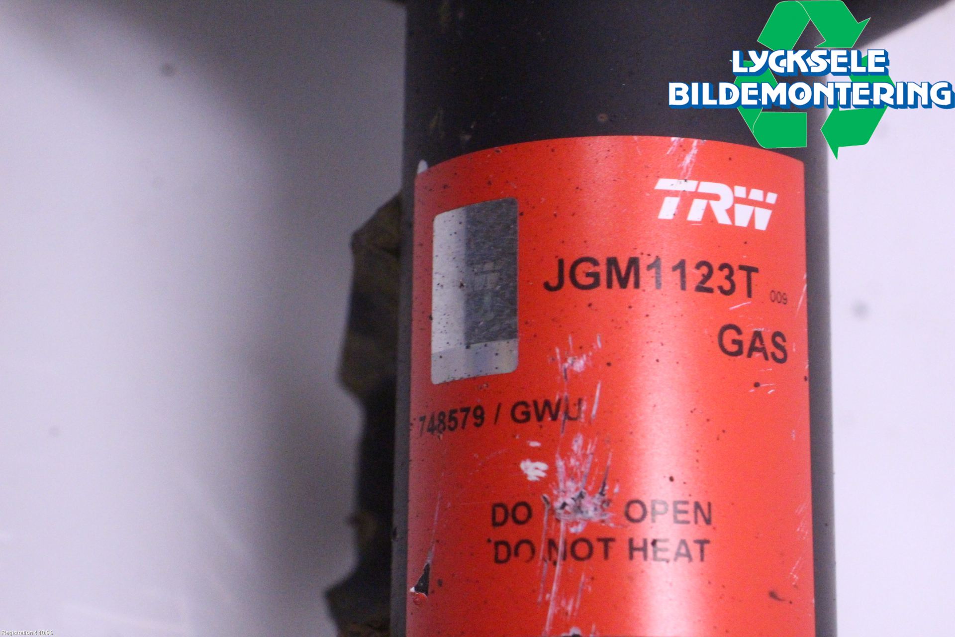 BMW 3 E90/91 SED/TOU 05-12 Fjäderben Fram Höger