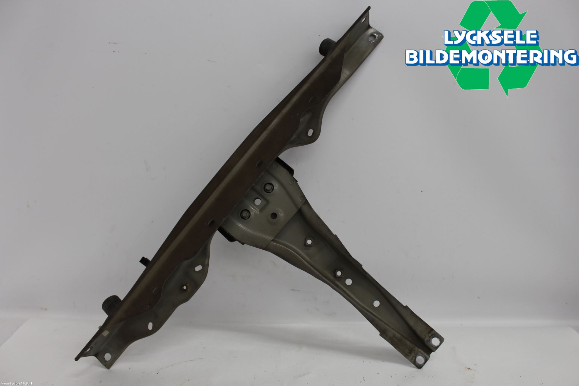 Mitsubishi L200 16-23 Front Huvlåsplåt-Balk