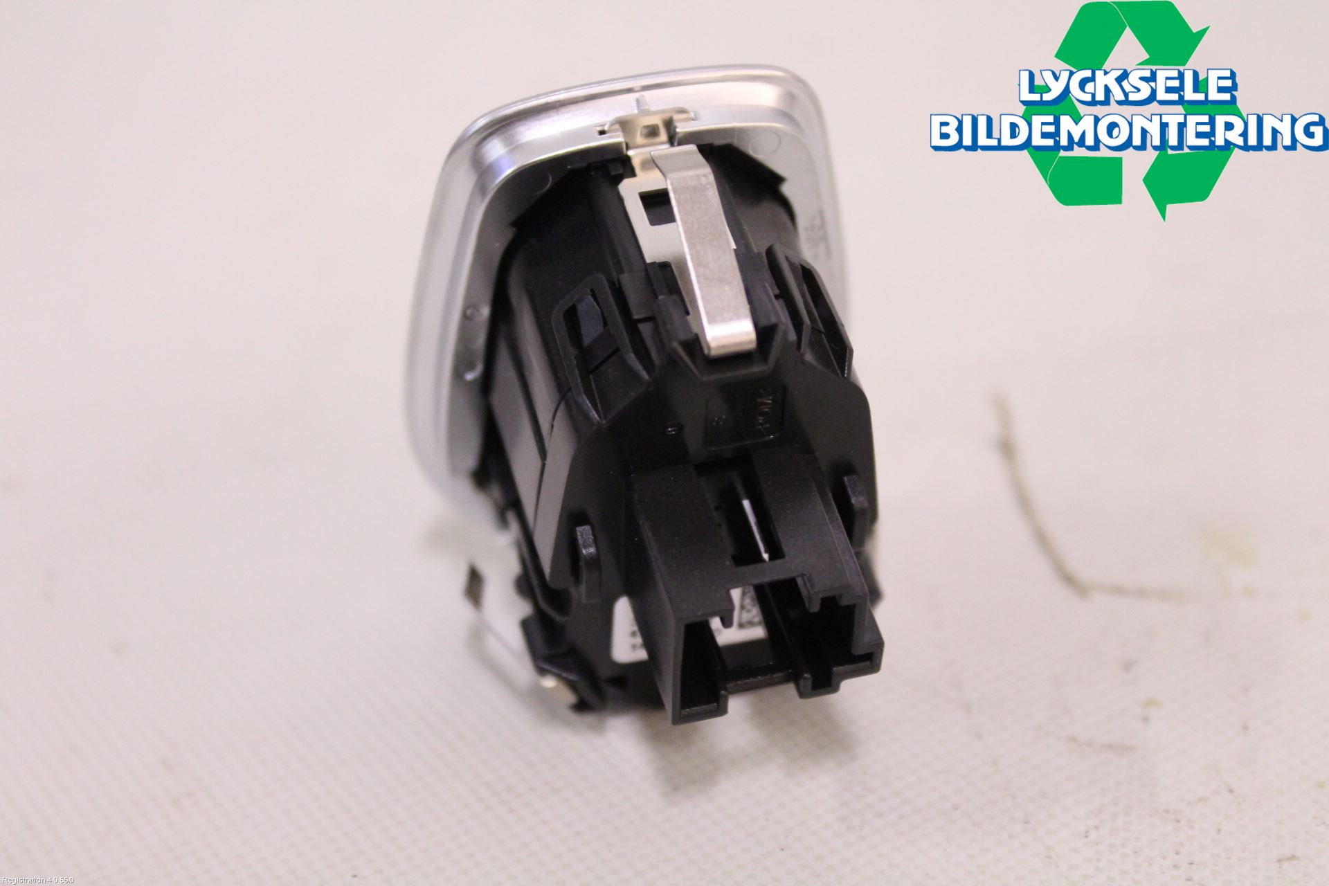 BMW 3 F30/F31/F80 12-19 Startknapp Personbil