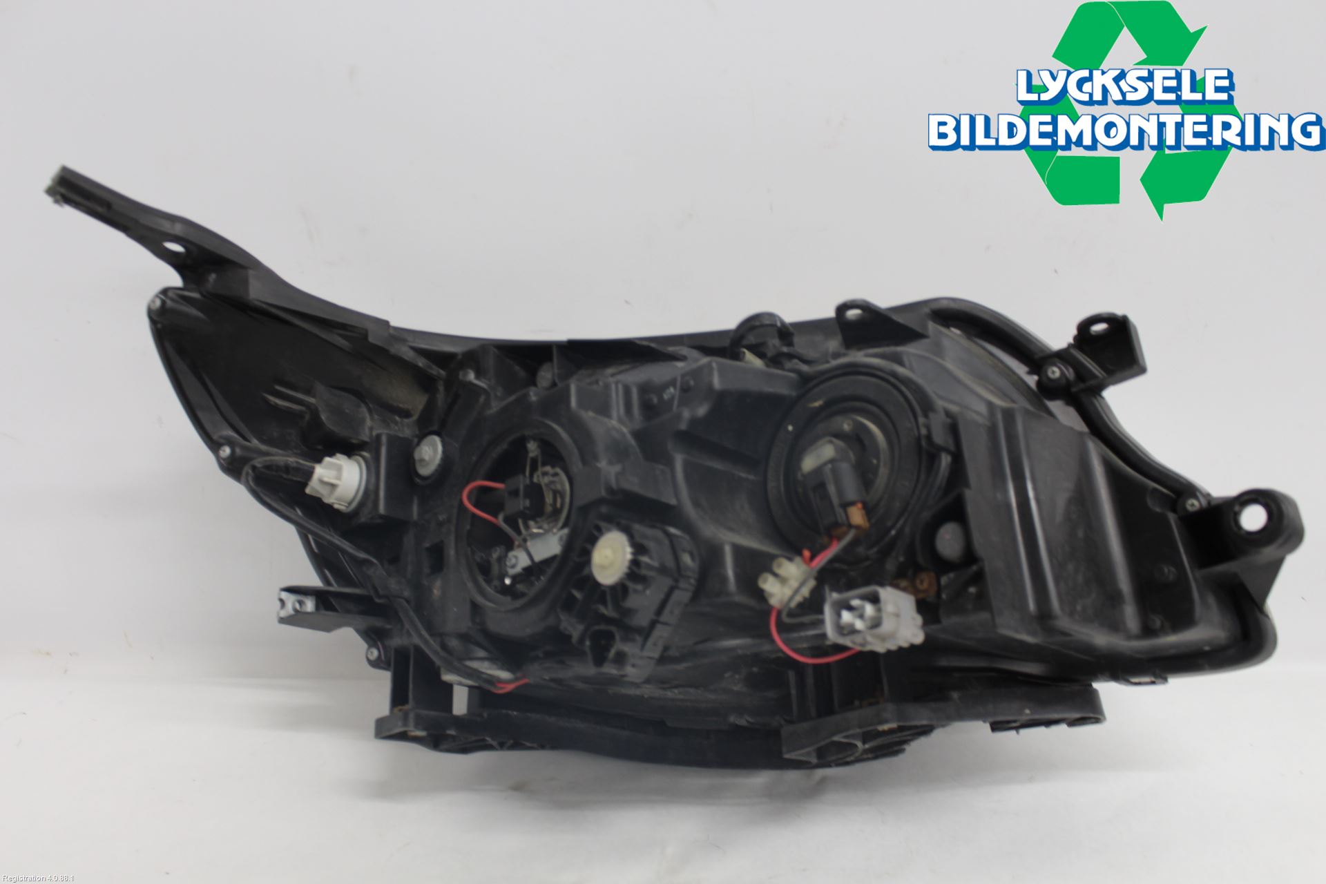 Subaru FORESTER SH  08-13 Strålkastare Vänster