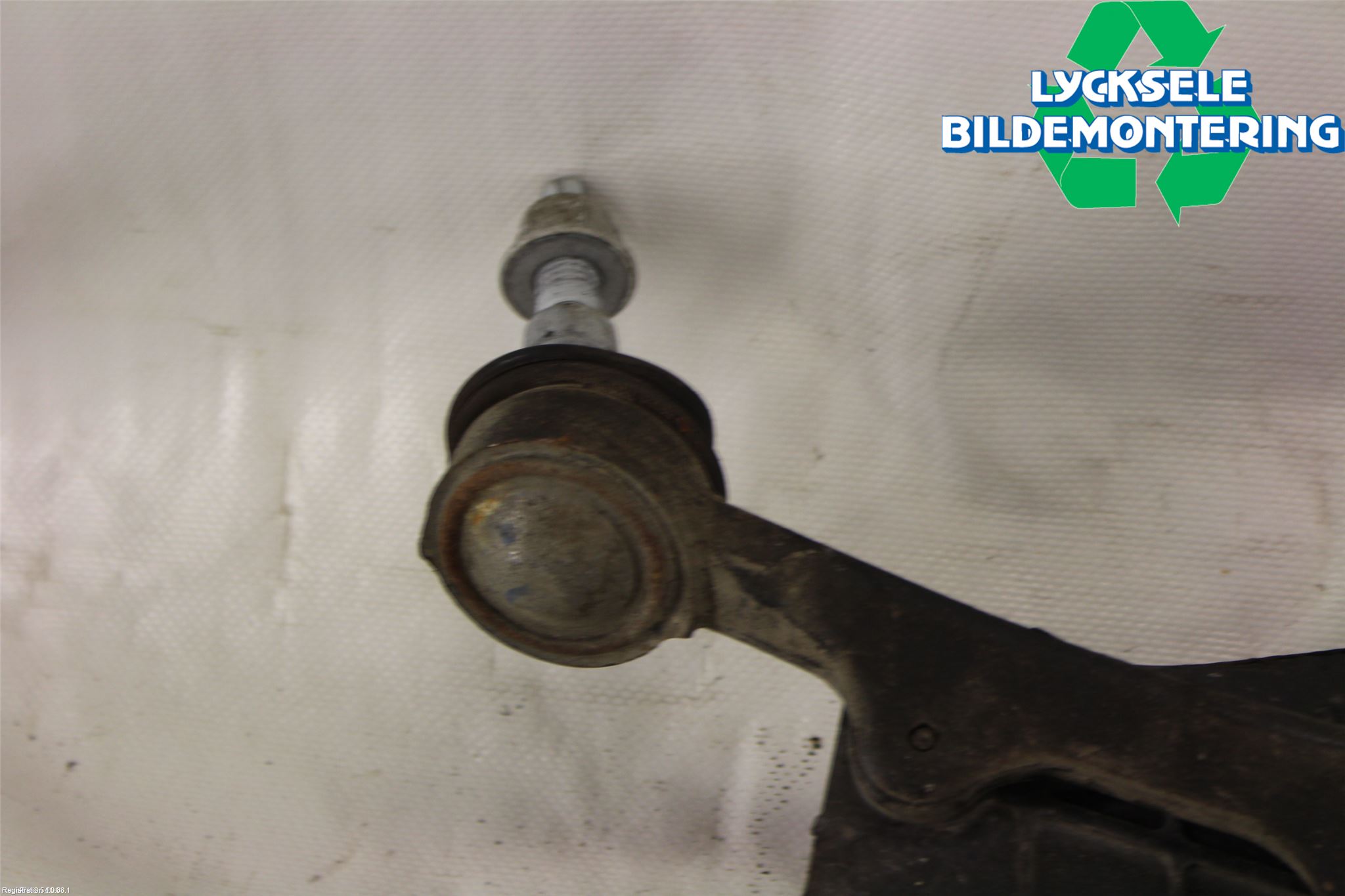 Ford MUSTANG VI 15-22 Bärarm Fram Undre Hö