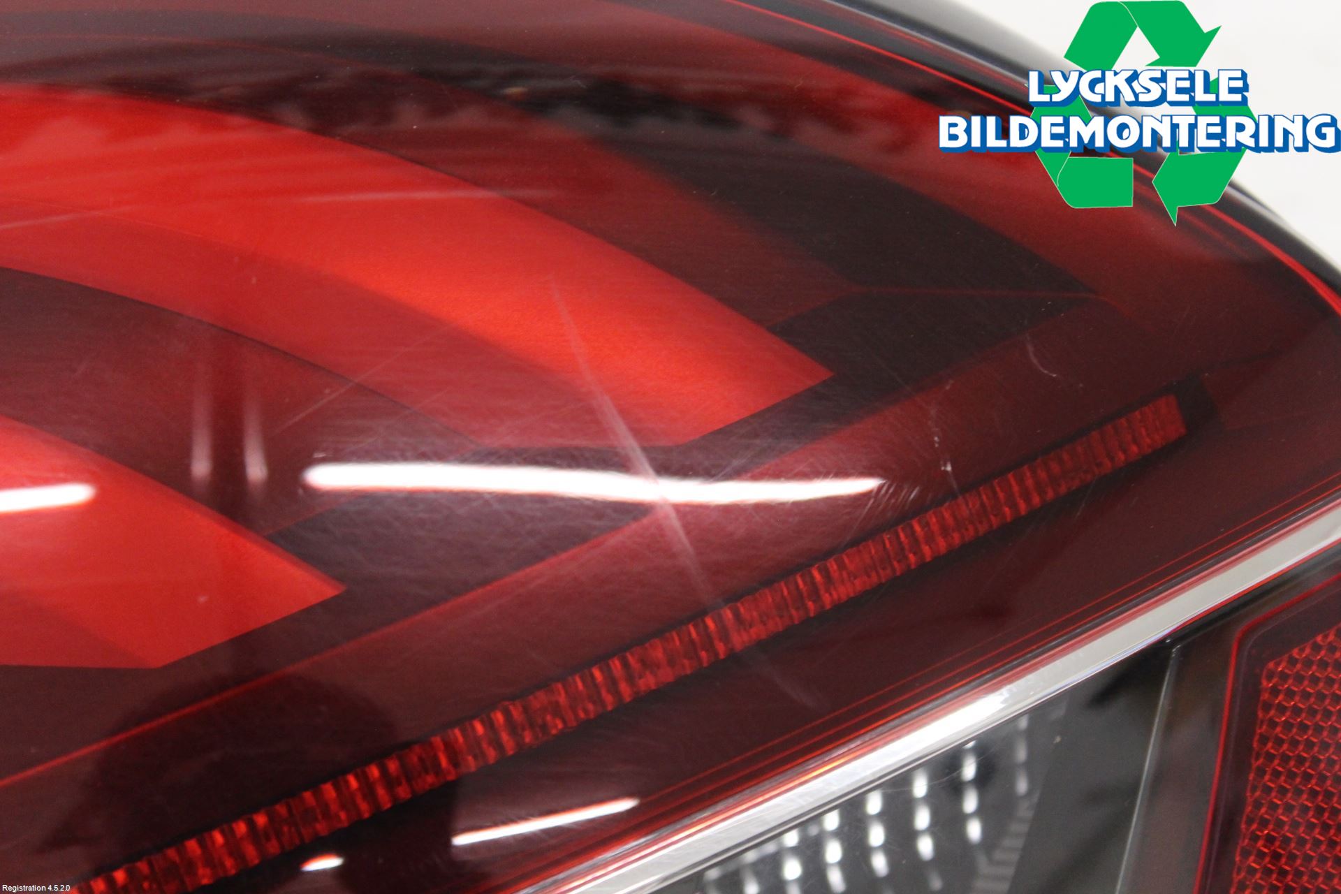 Peugeot PEUGOT 208 16-19 Bakljus Vänster