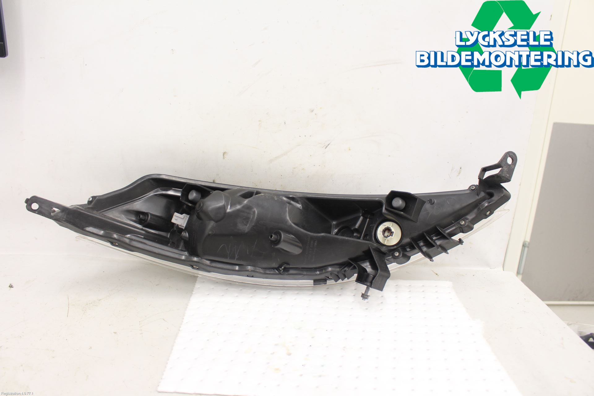 Nissan JUKE 10-14 Positionsljus Fram Vä