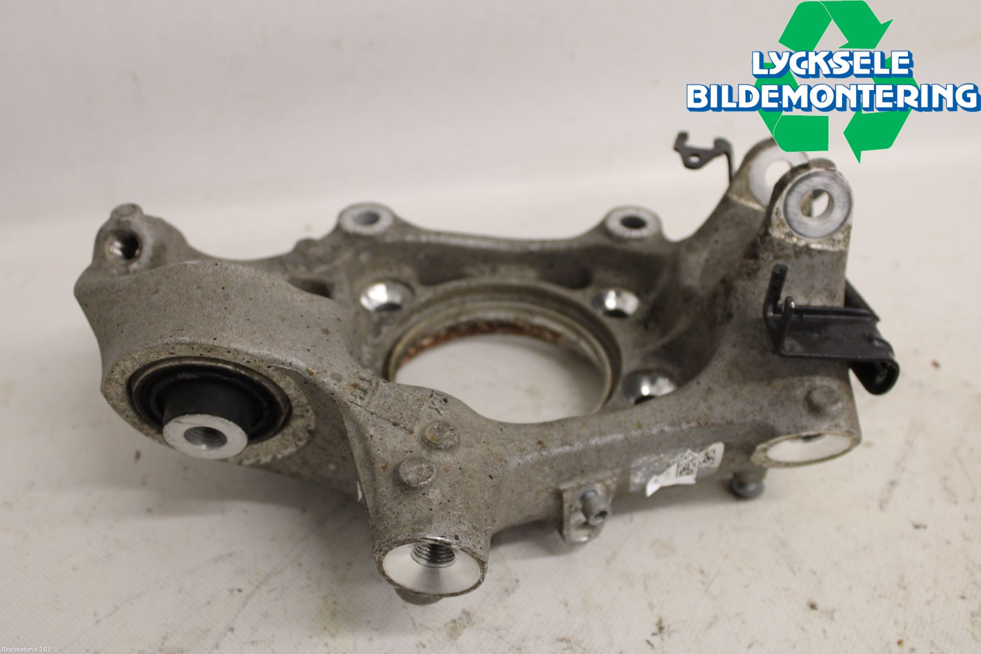 Audi A6 F2/C8 19- Hjullagerhus Bak Hö