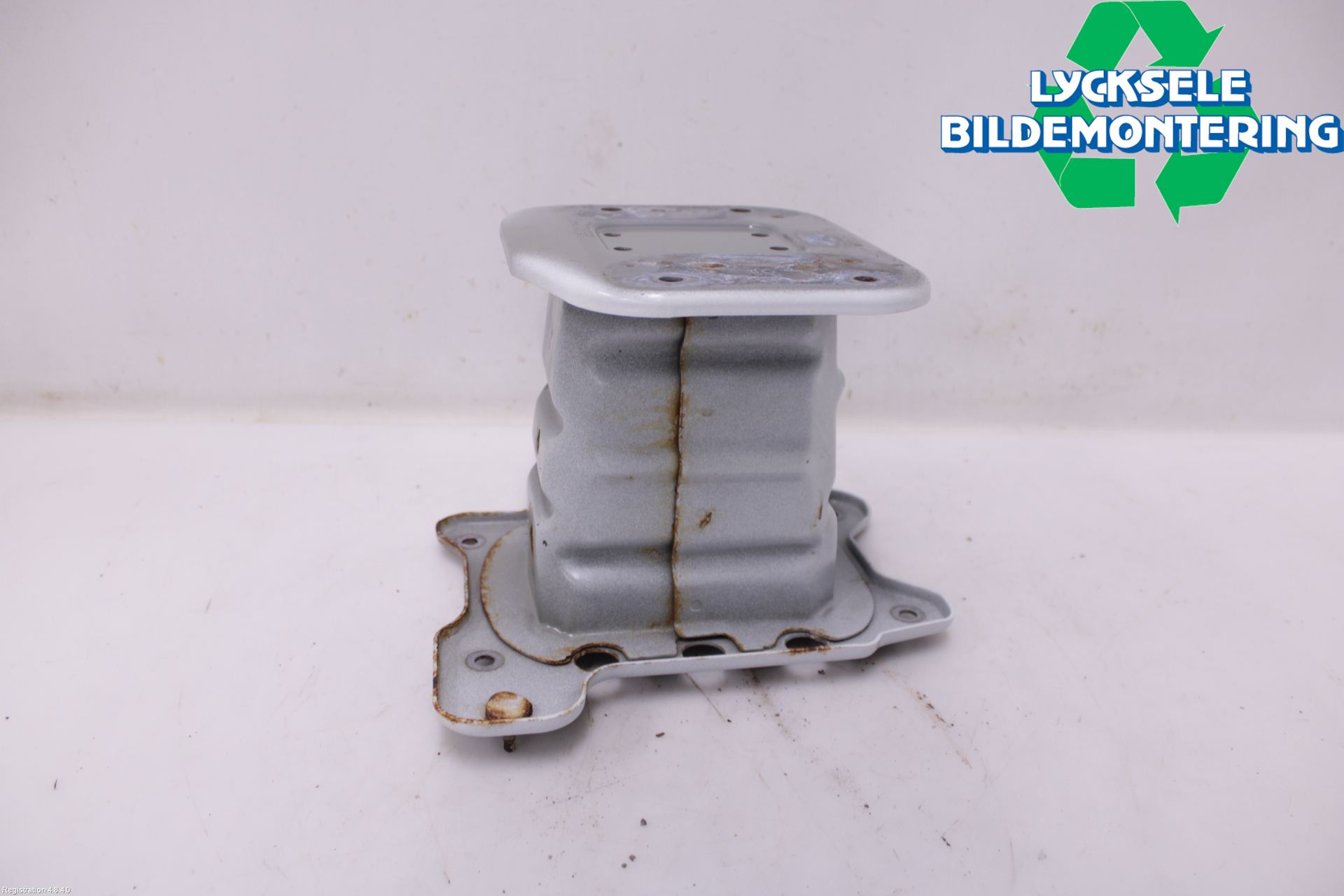 Chevrolet CAPTIVA Stötfångarbärjärn Fram