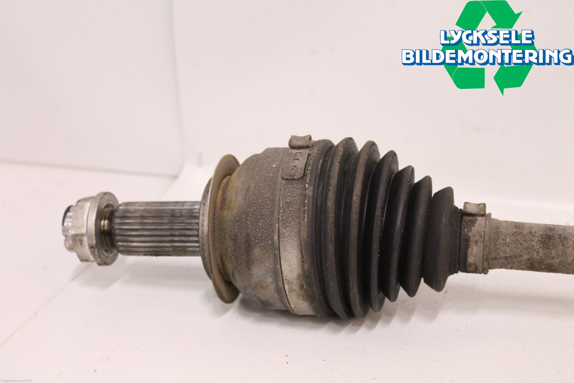 Subaru IMPREZA IV 13-17 Drivaxel Fram Höger