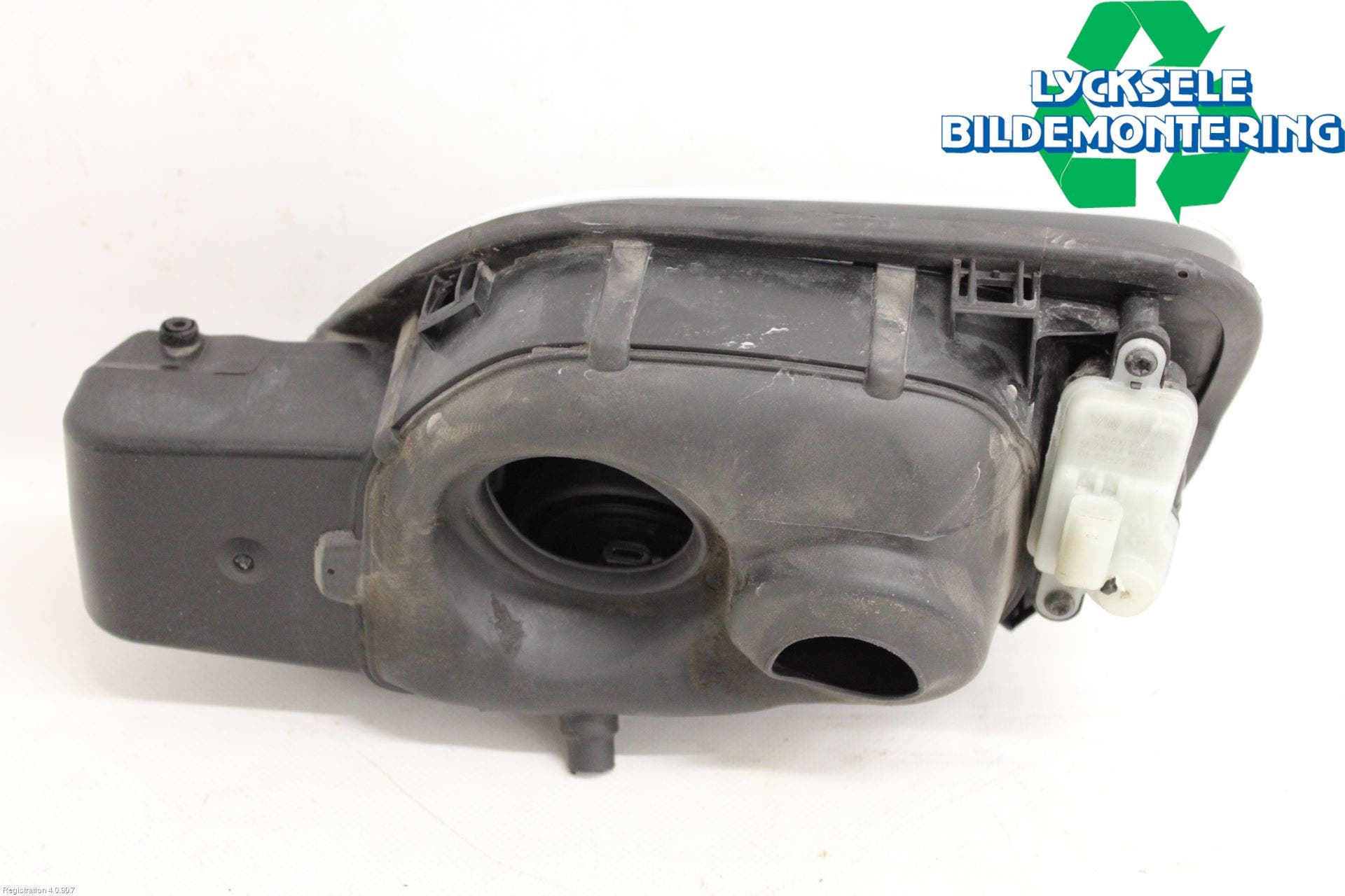 Volkswagen VW PASSAT 20-24 Tanklucka