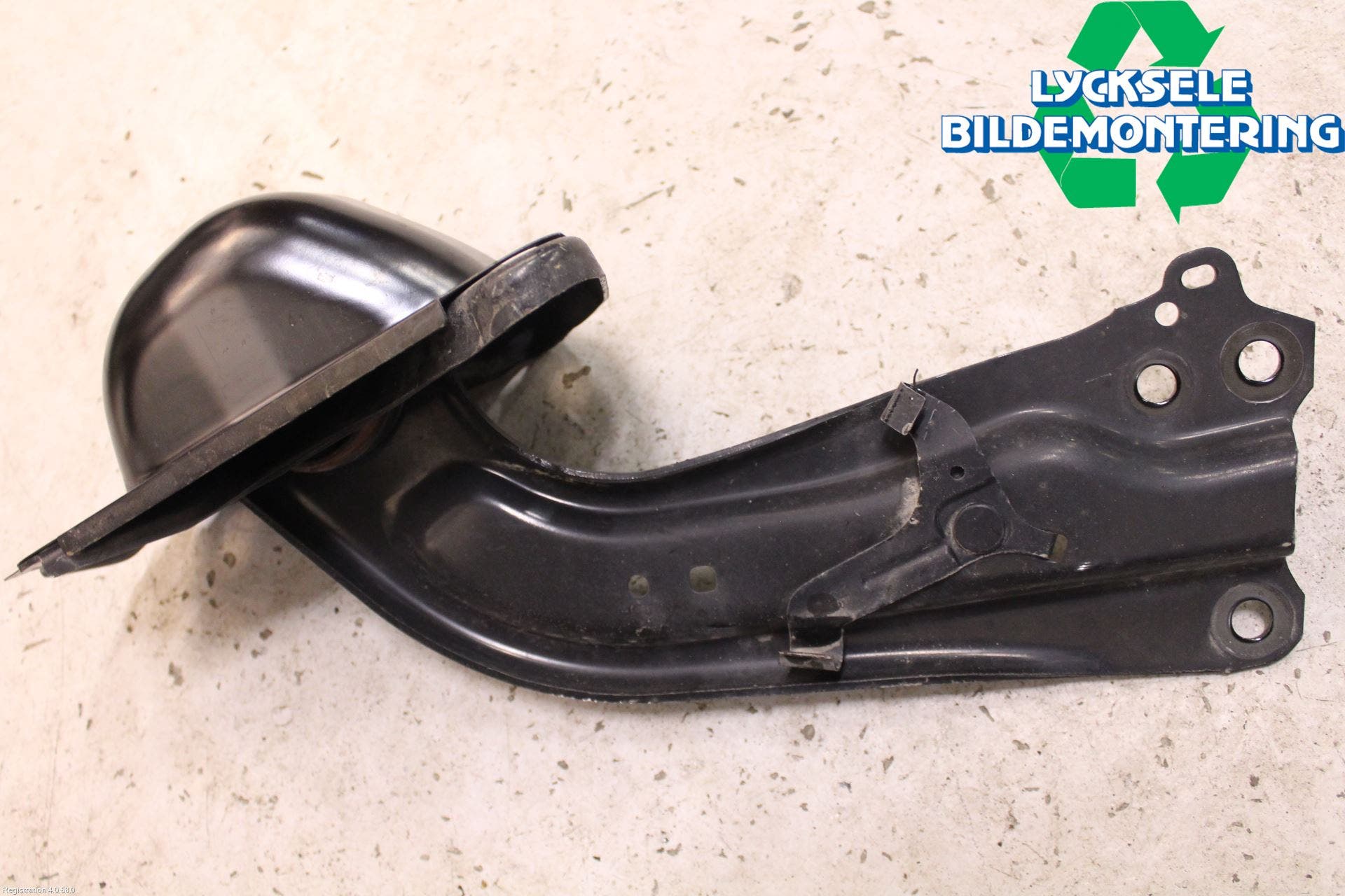 Toyota C-HR 16-23 Bärarm Bak Höger