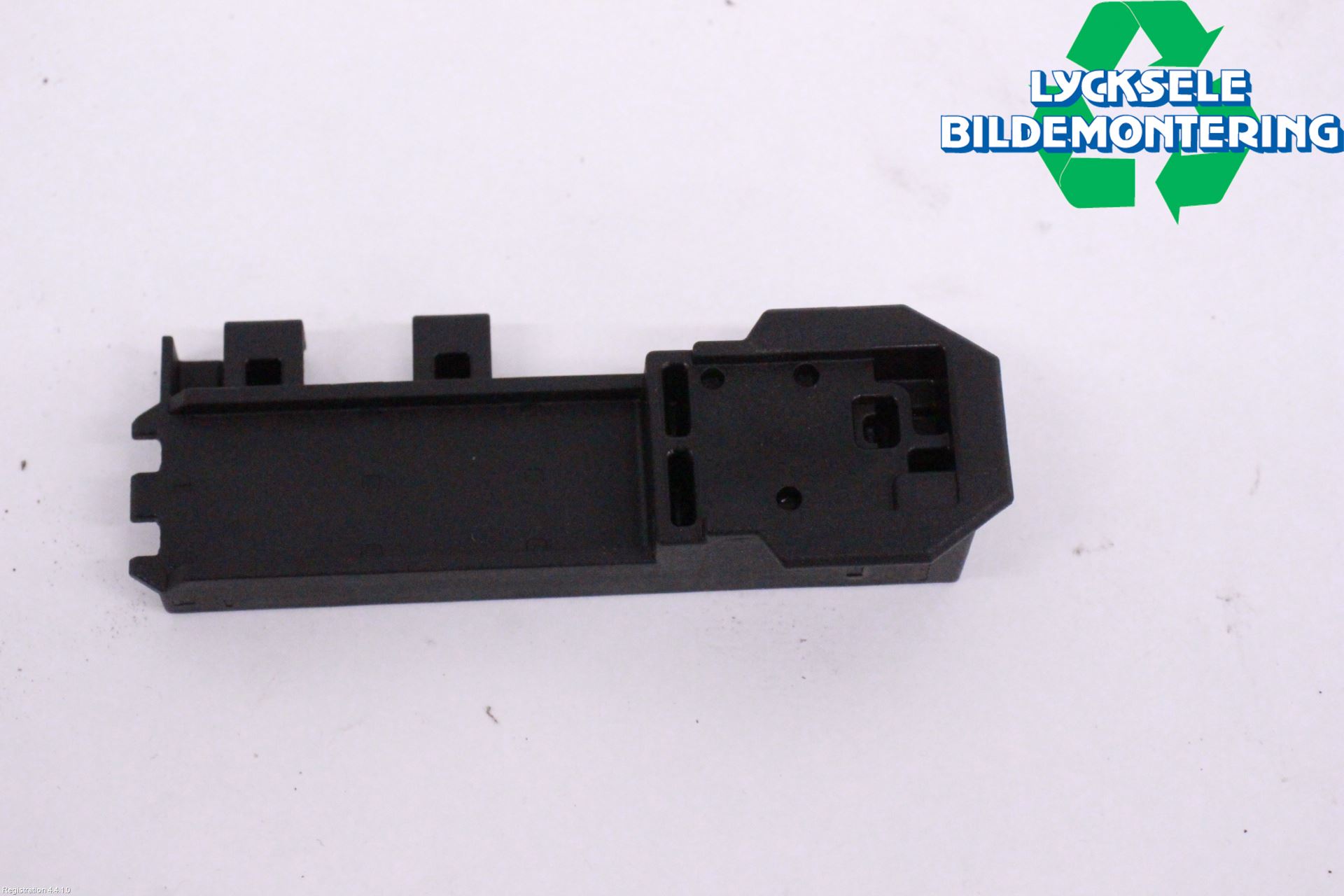 Audi A4/S4 B9 20- Antenn