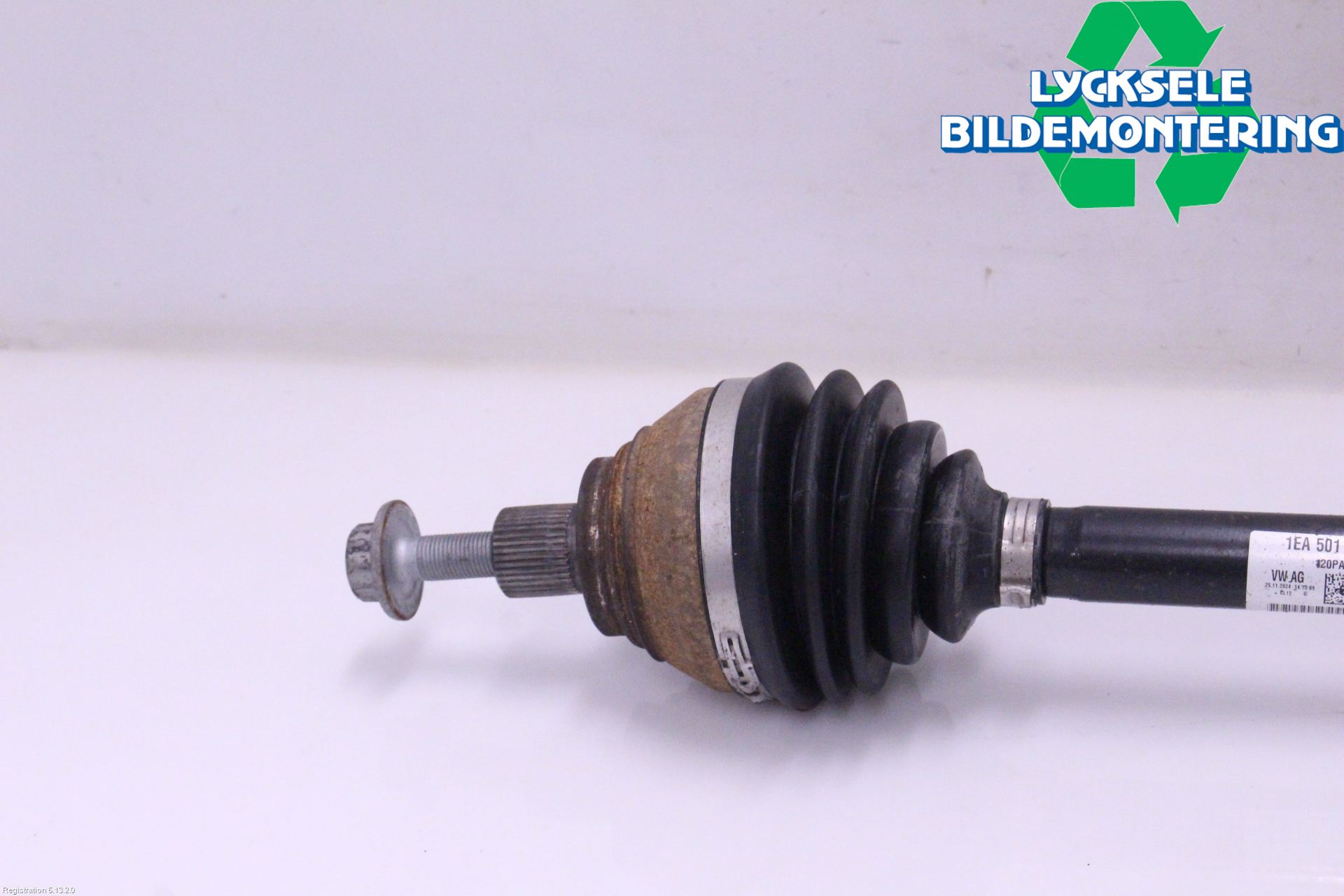 Volkswagen VW ID.7/TOURER 24- Drivaxel Bak Höger