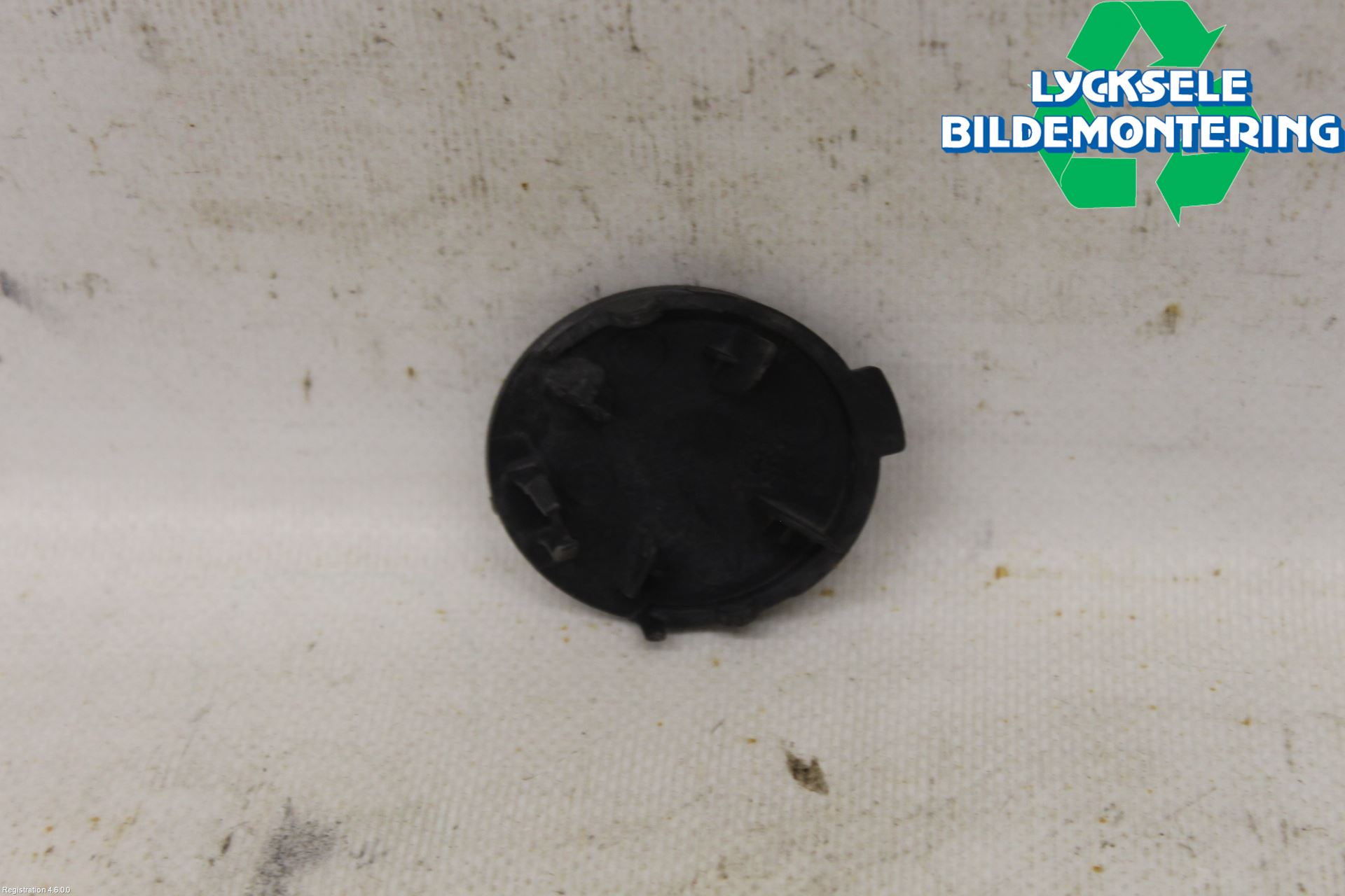 Volkswagen VW CADDY 11-15 Täckplast Front