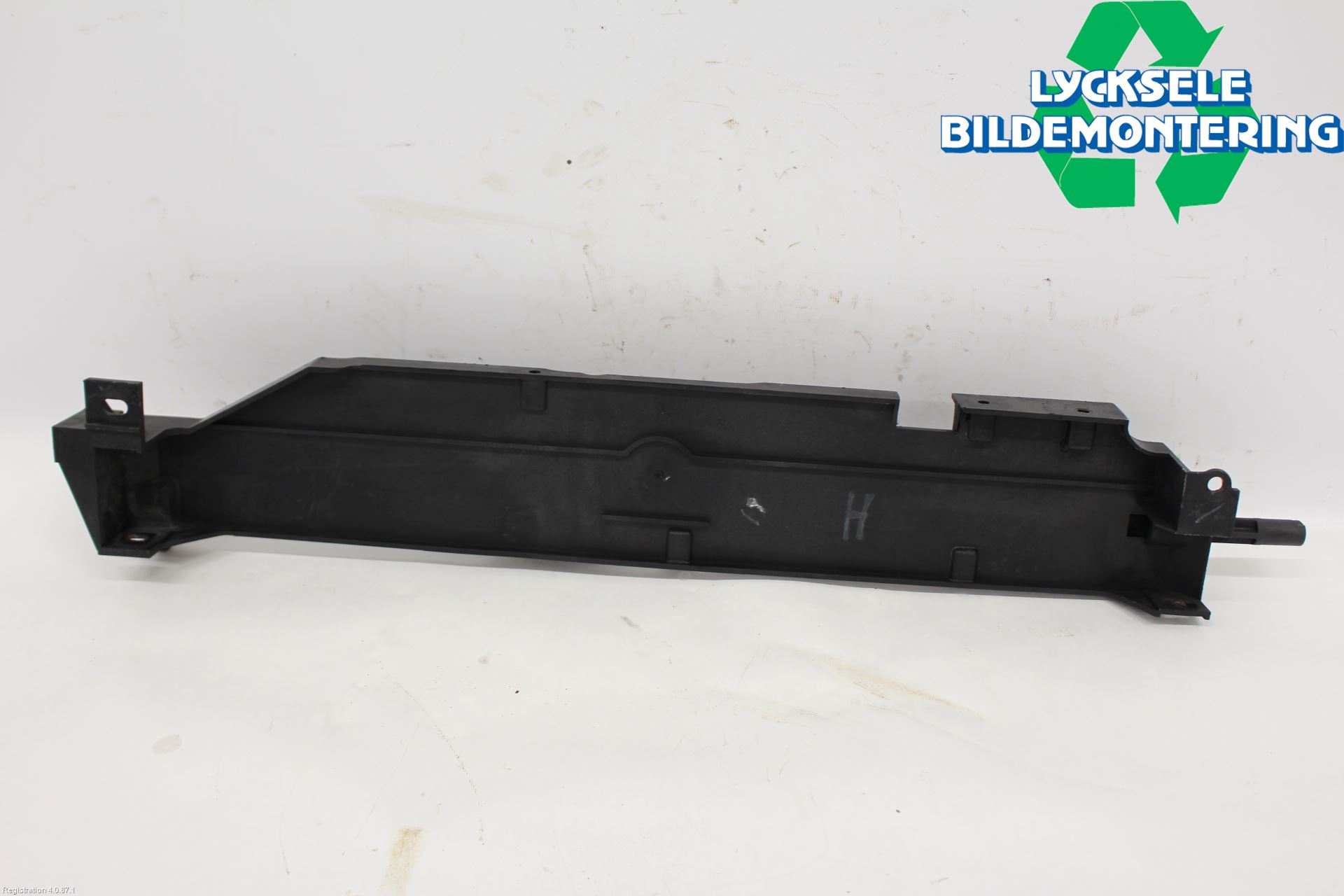 Landrover RANGE ROVER SPORT (L320) 10-13 Kylarfäste-Ram-Balk