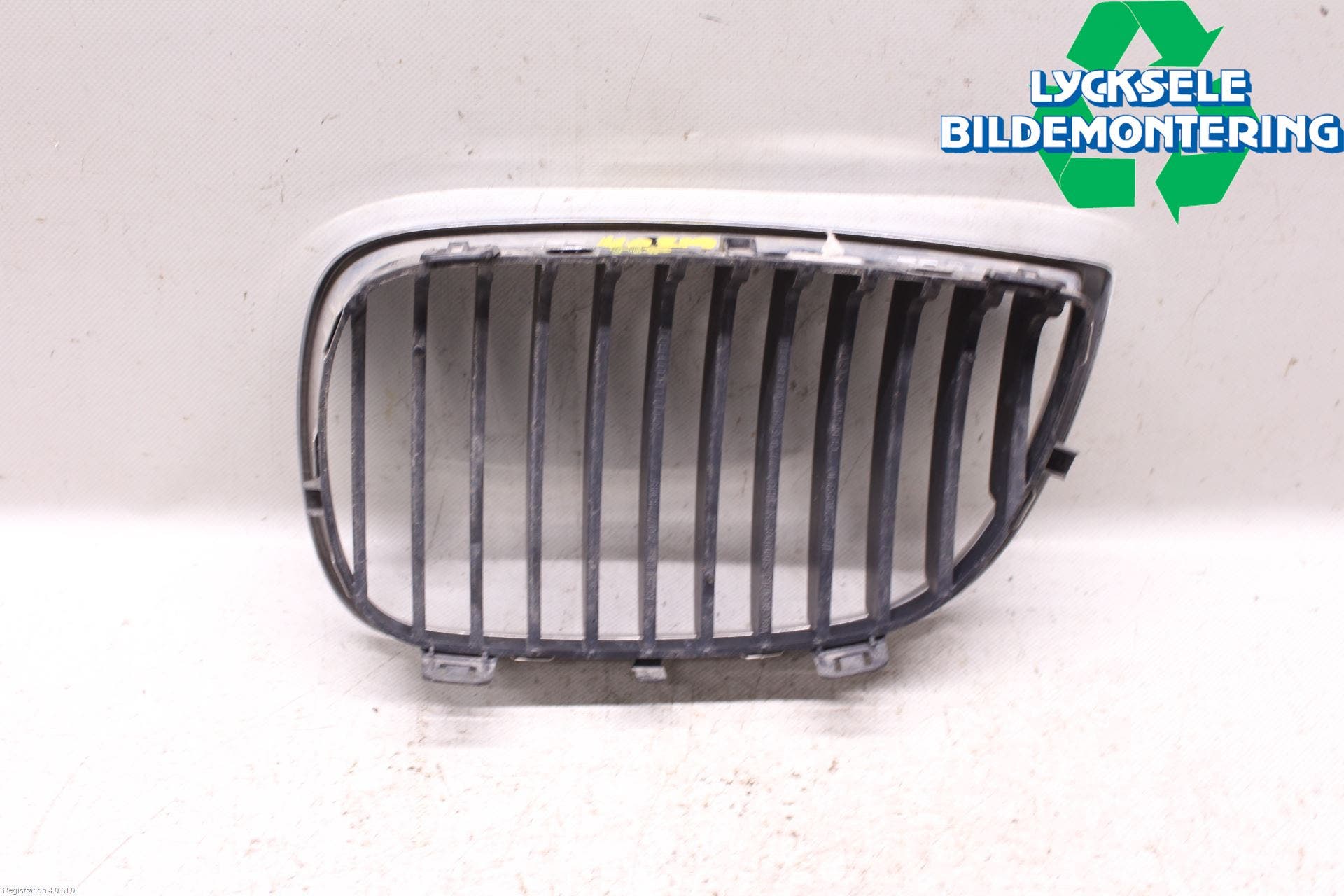 BMW 1 E87/81 5D/3D 03-11 Grilldel Höger