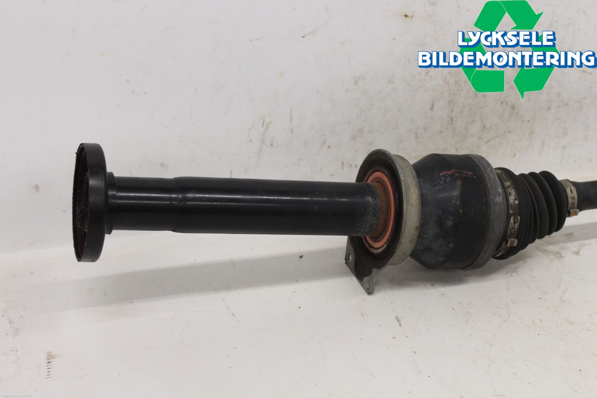 Volkswagen VW TRANSP/CARAVELLE (T5) 04-15 Drivaxel Fram Höger