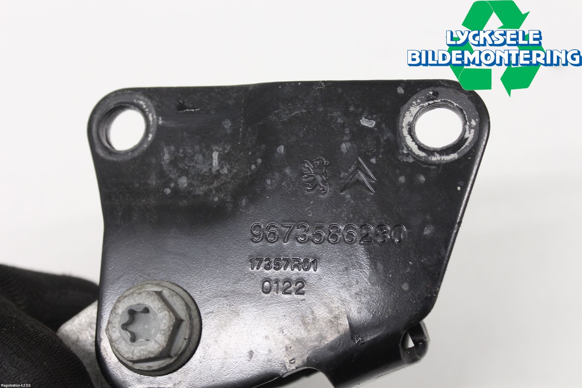 Citroen C5 AIRCROSS 19- Motorfäste