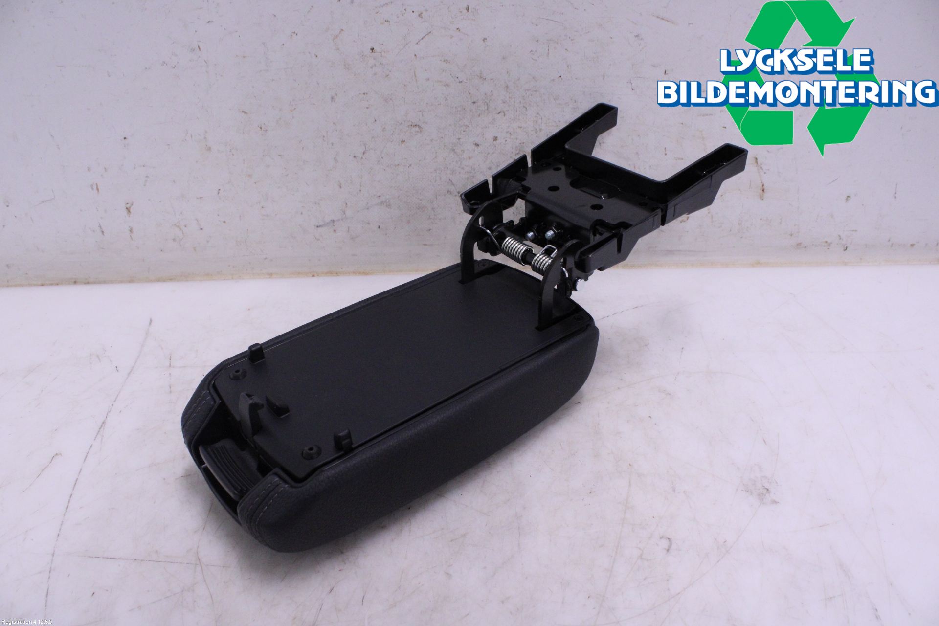 Kia STONIC 18->> Inredning Armstöd