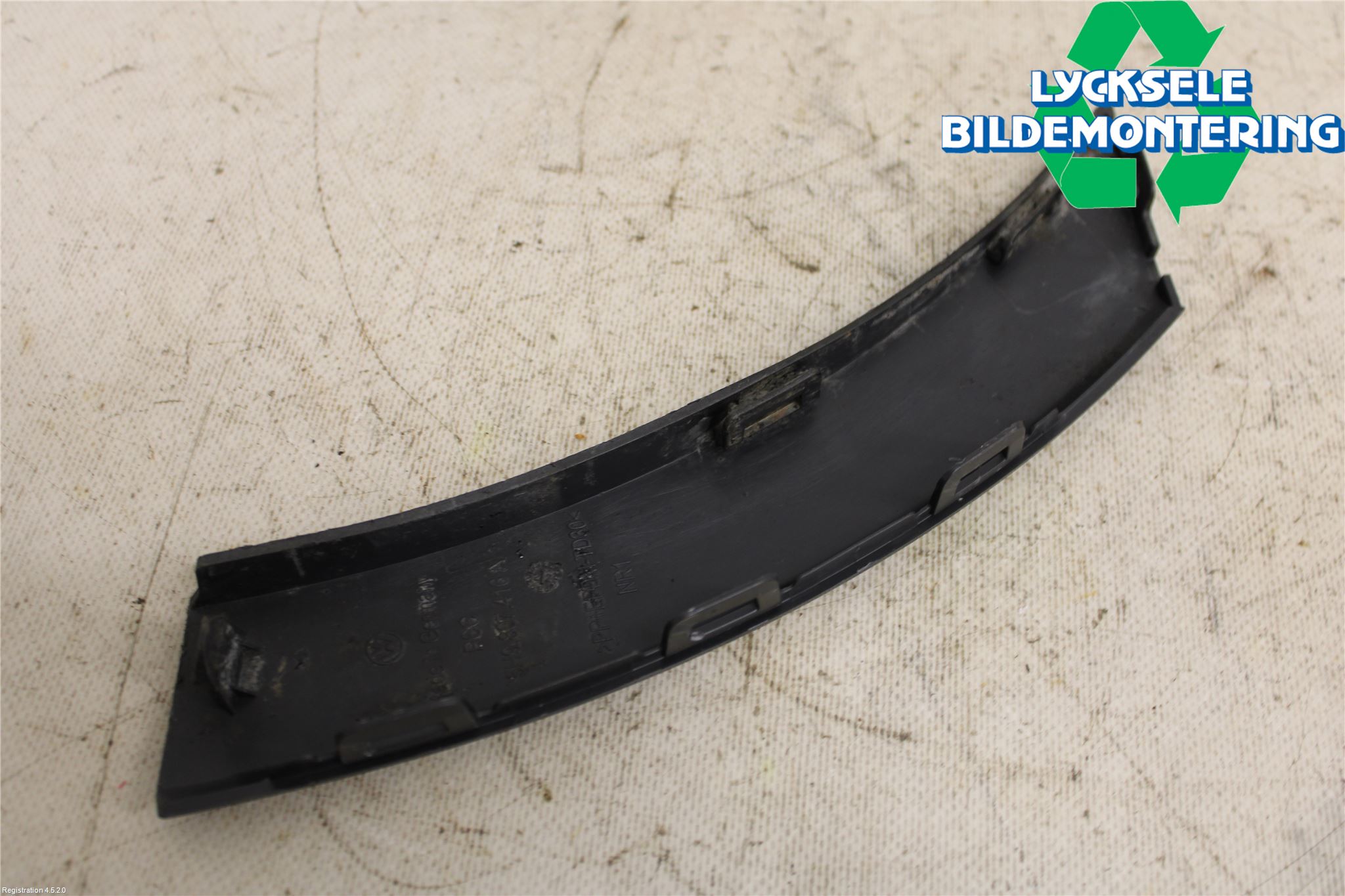 Volkswagen VW GOLF / E-GOLF VIII 20- List Skärmkant