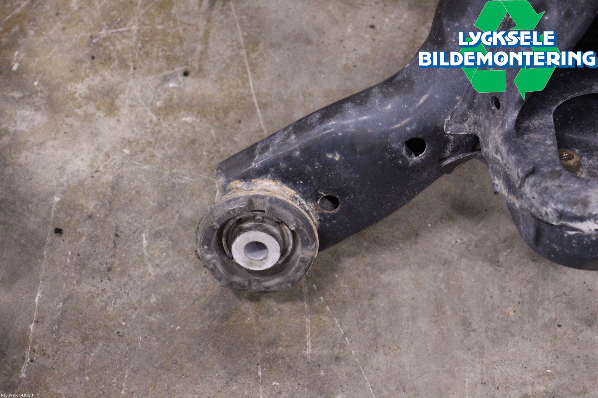 Toyota RAV4 19- Bakaxelbalk