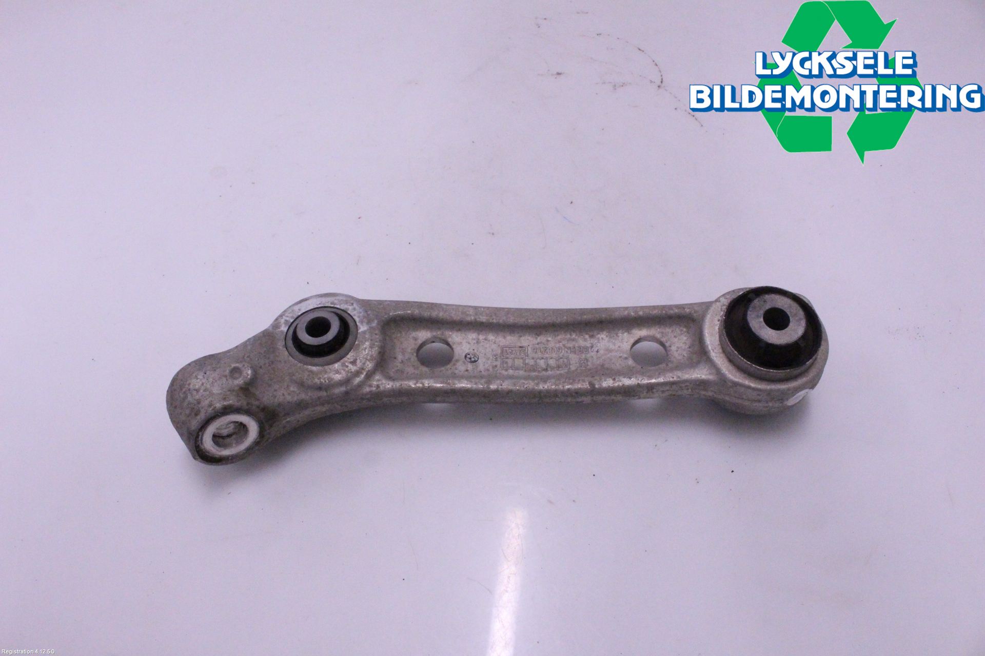 BMW 5 G30/G31/F90 17-23 Bärarm Fram Undre Hö