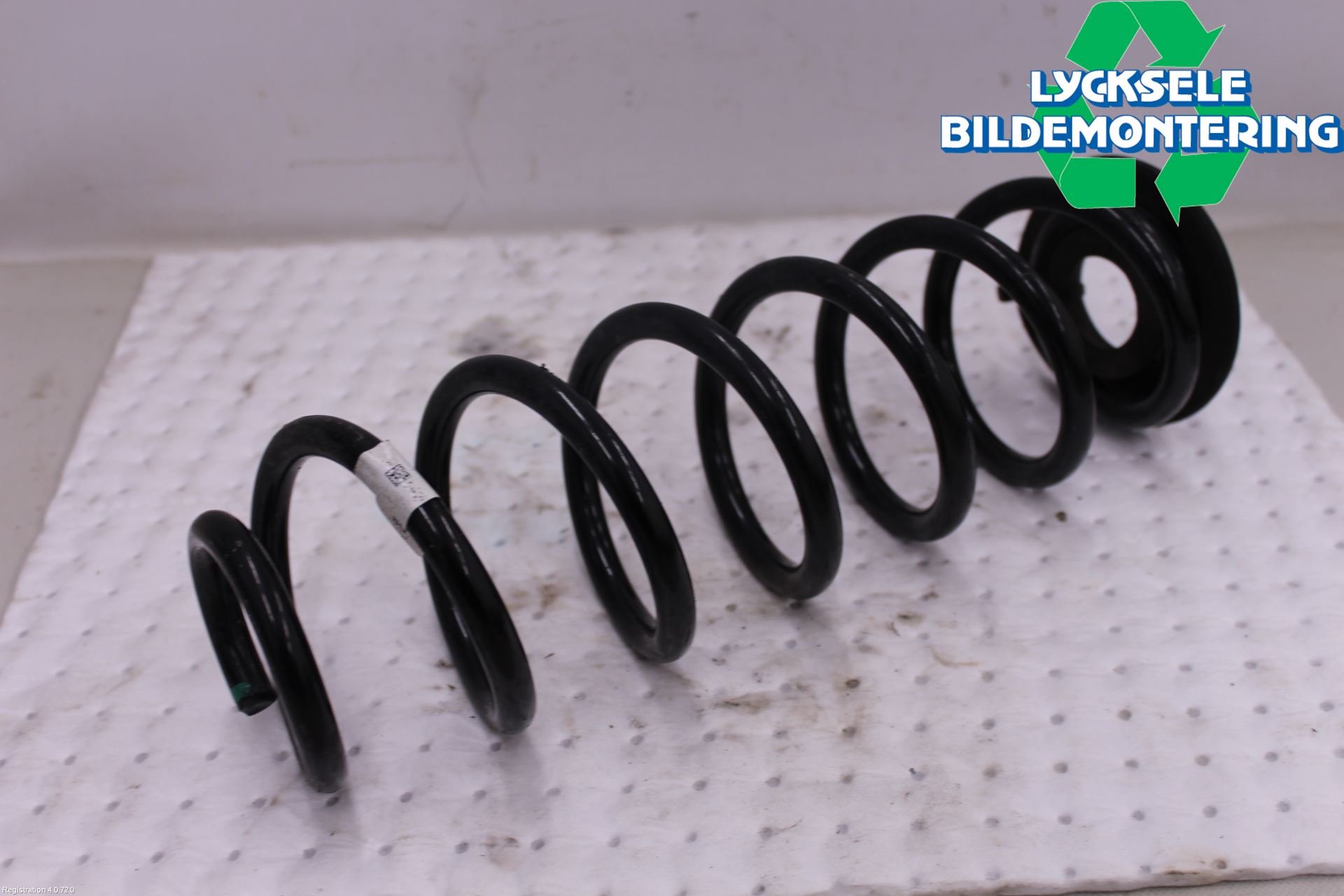 Skoda KAROQ 18- Fjäder Bak