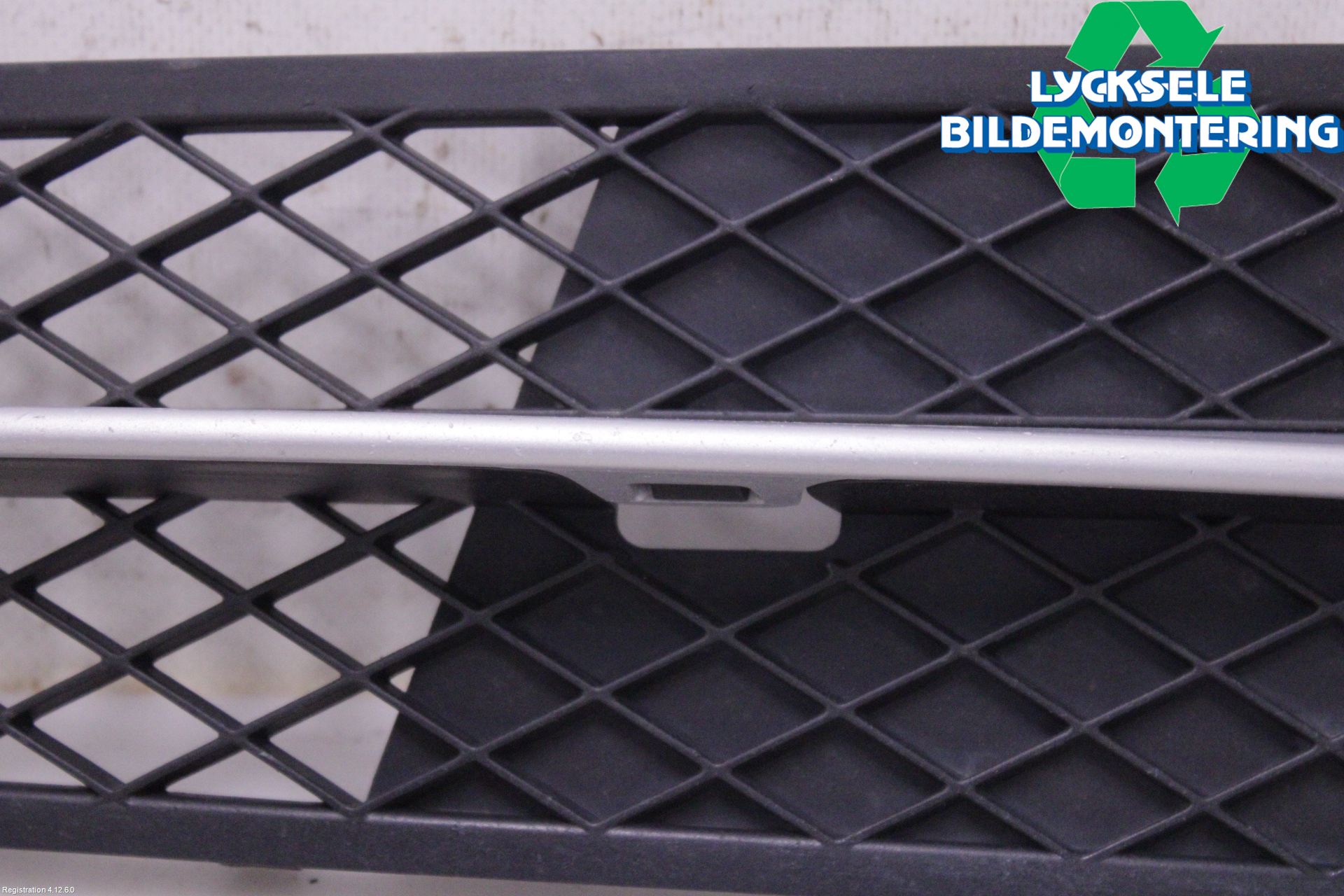 BMW 5 F10/F11/F18 09-17 Grilldel Vänster