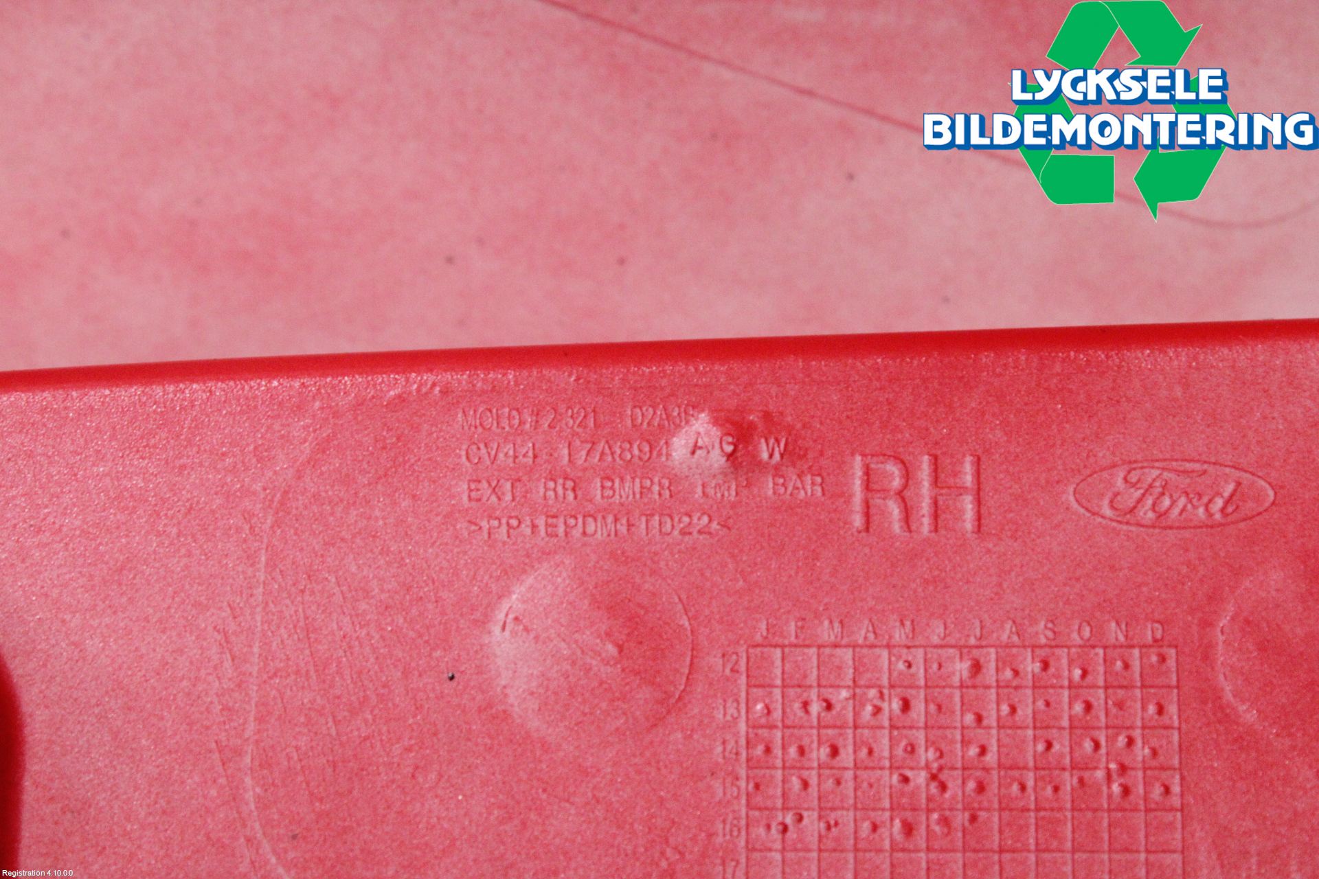 Ford KUGA 13-16 Stötfångardel Bak Hö