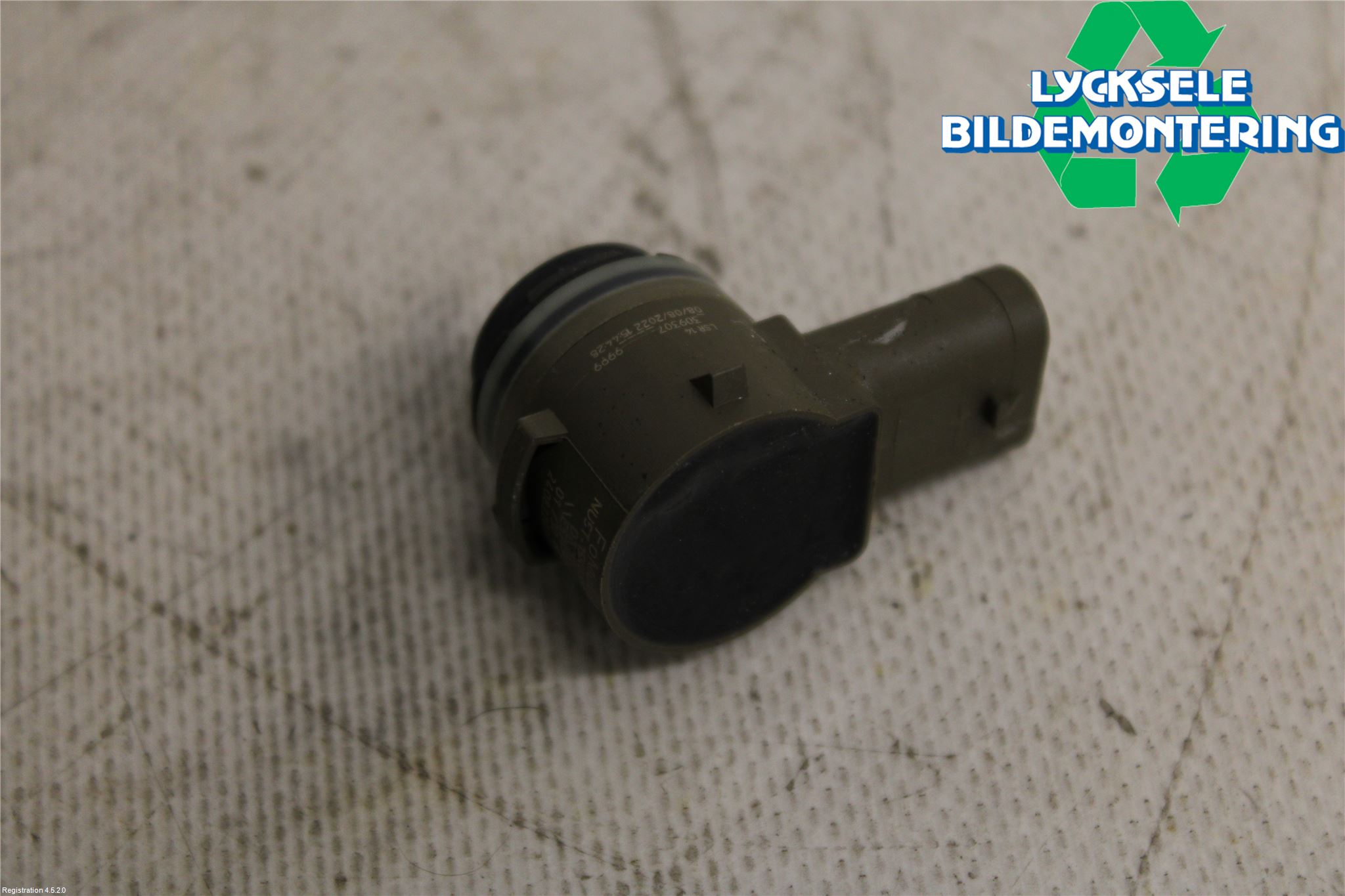 Ford KUGA/KUGA PHEZ/FHEV 20- Parkeringshjälp Frontsensor