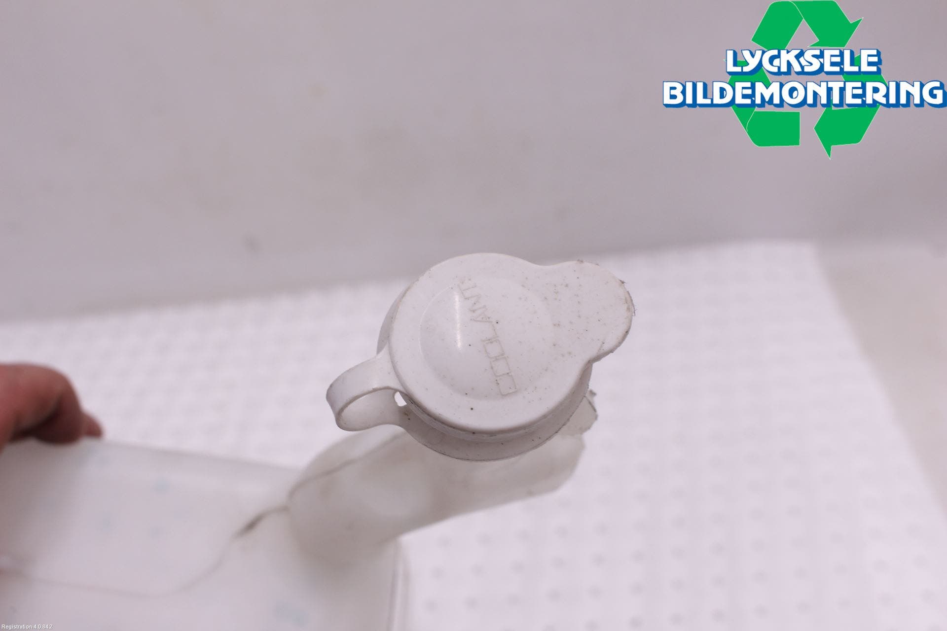 Mitsubishi OUTLANDER 13-21 Expansionstank