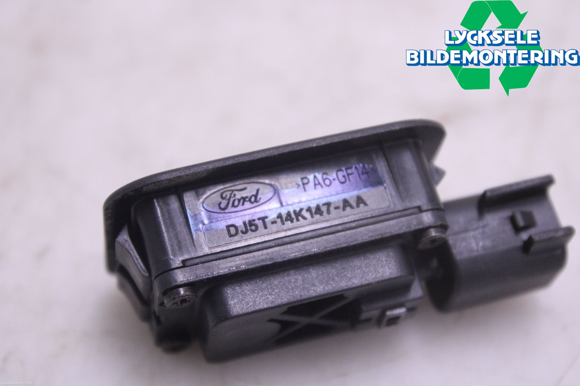 Ford KUGA 17-19 Strömställare Baklucka