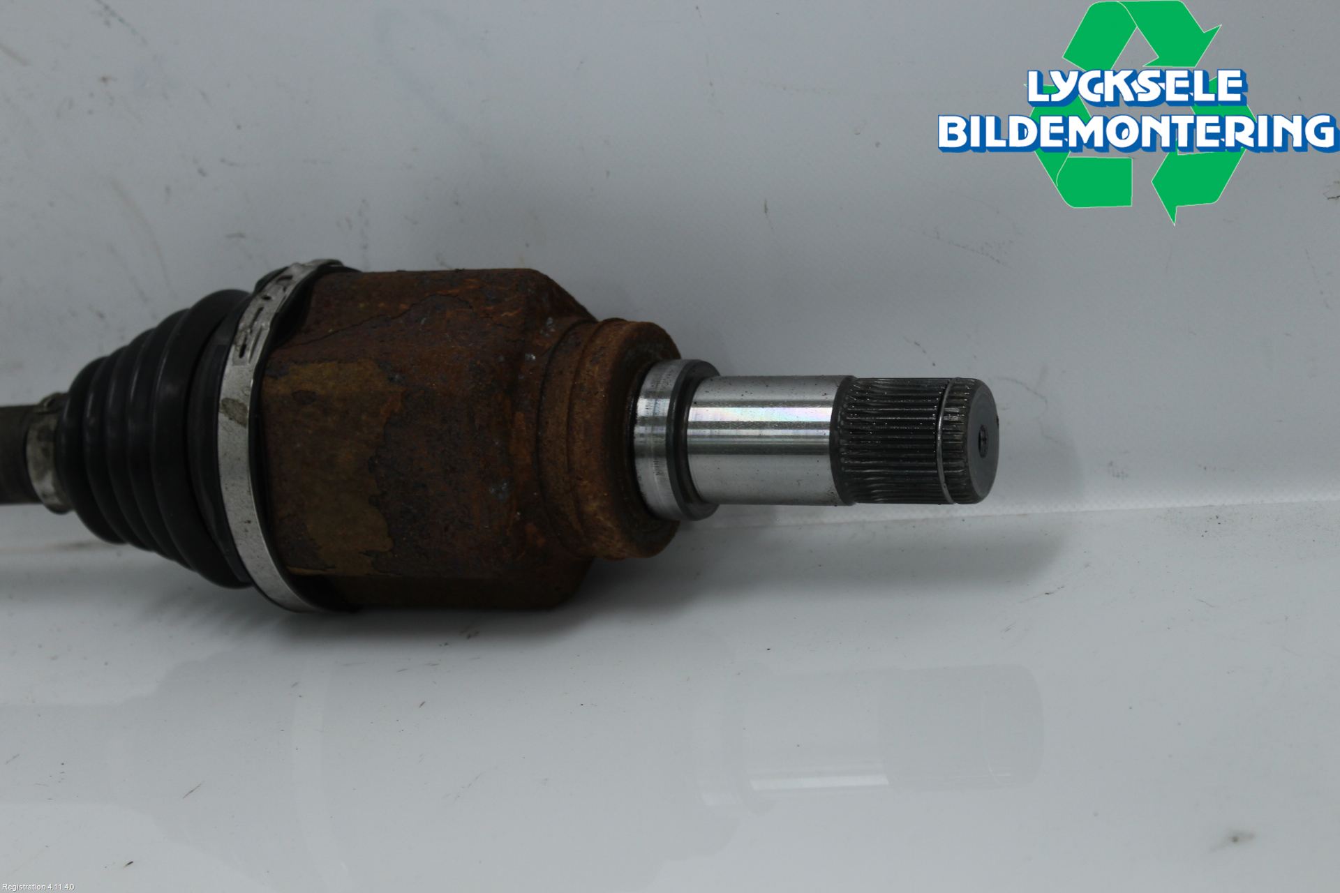 Volkswagen VW ID.7/TOURER 24- Drivaxel Bak Vänster
