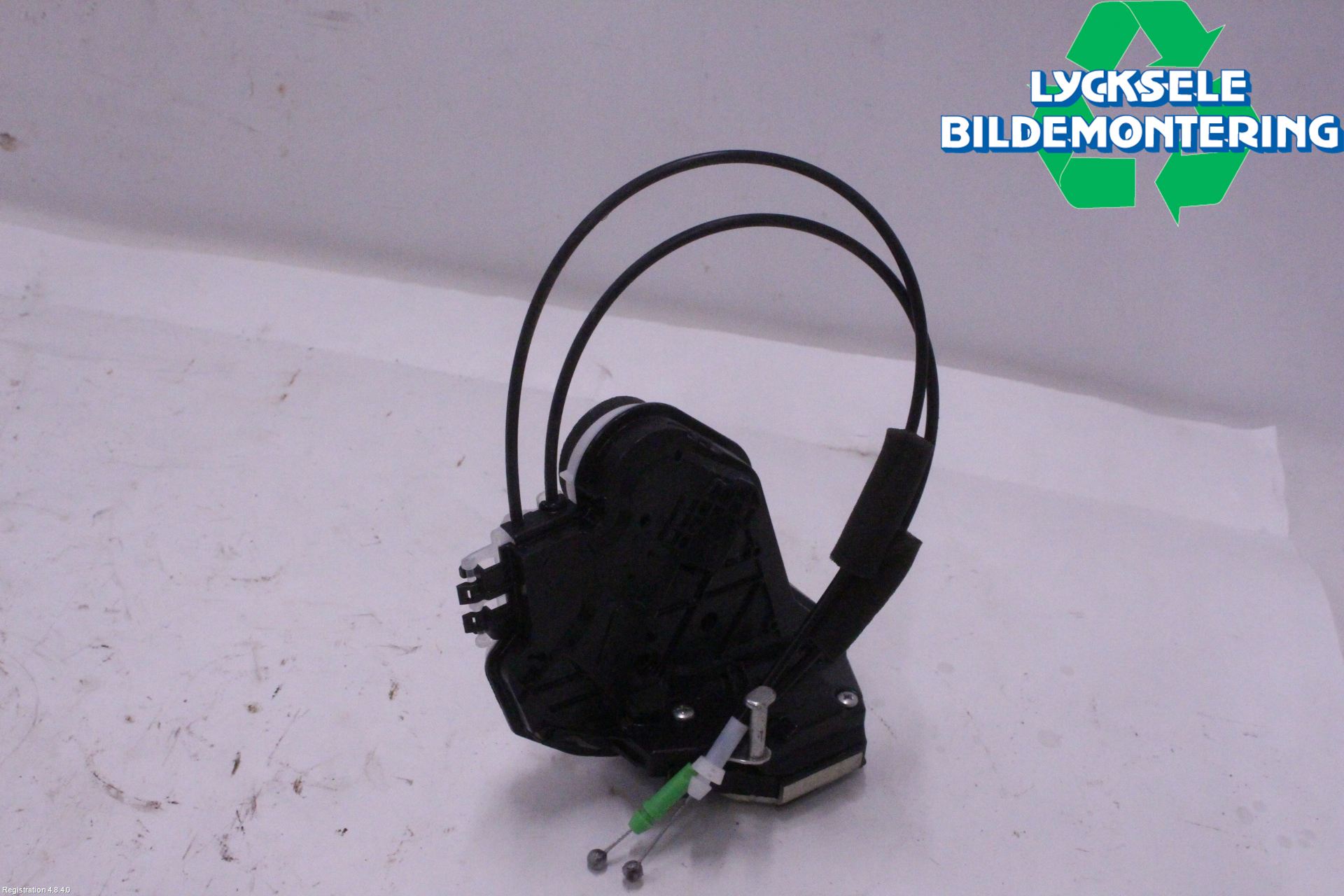 Toyota HILUX 16- Låskista-Dörrlås