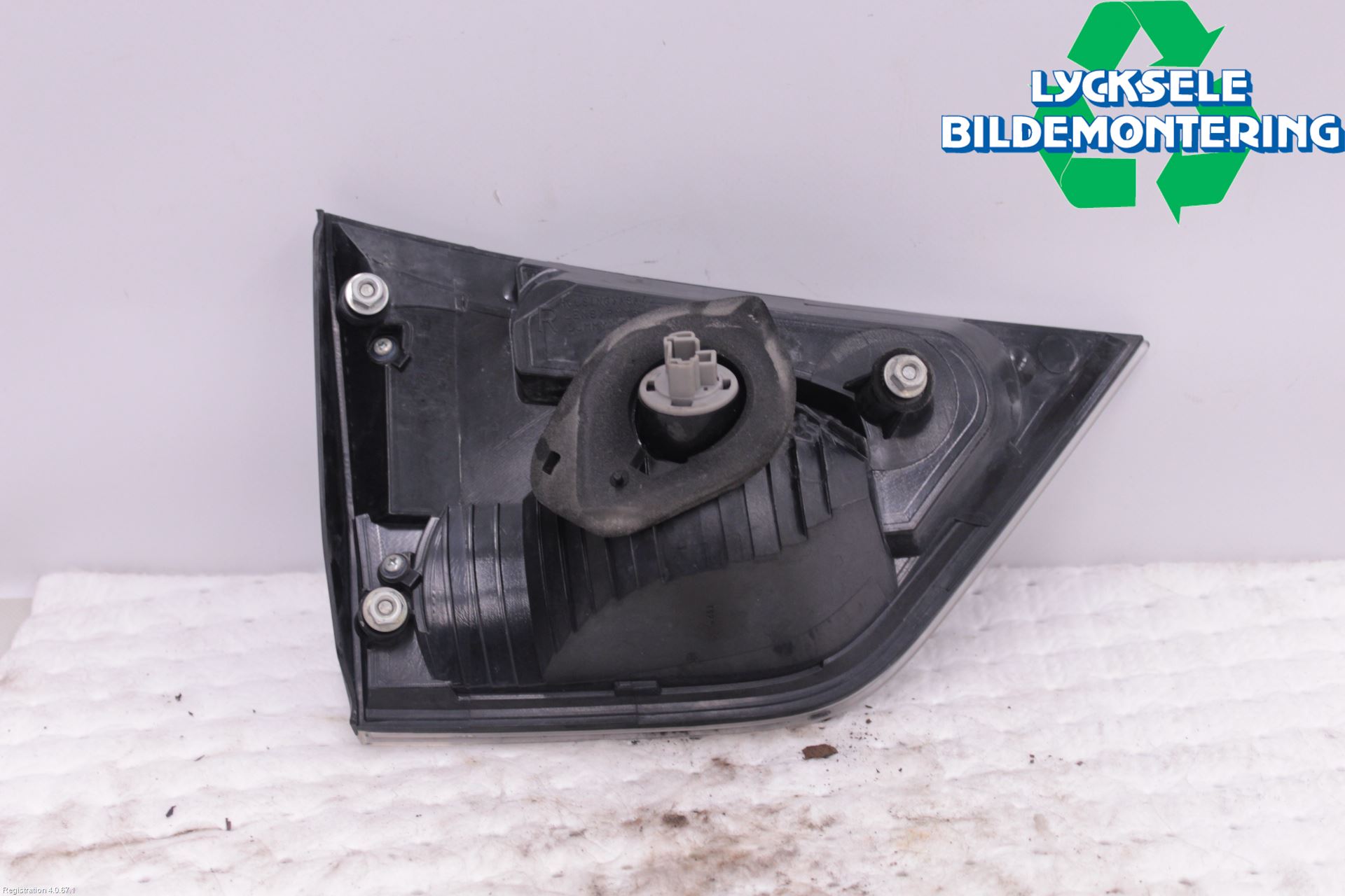 Mitsubishi OUTLANDER 07-12 Bakljus Lucka Hö