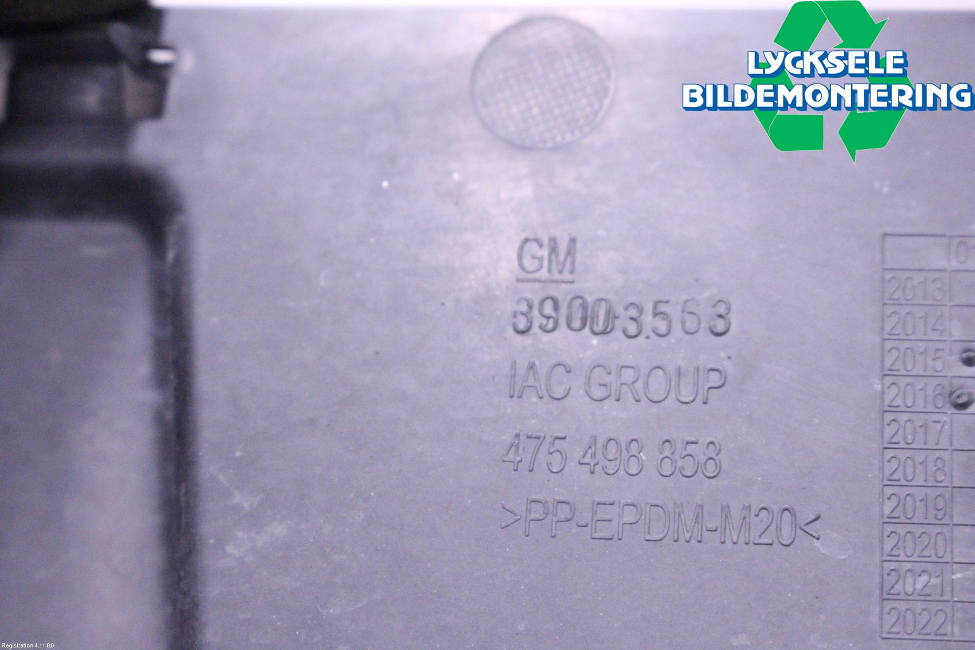 Opel CORSA E 15-19 Grilldel Mitt